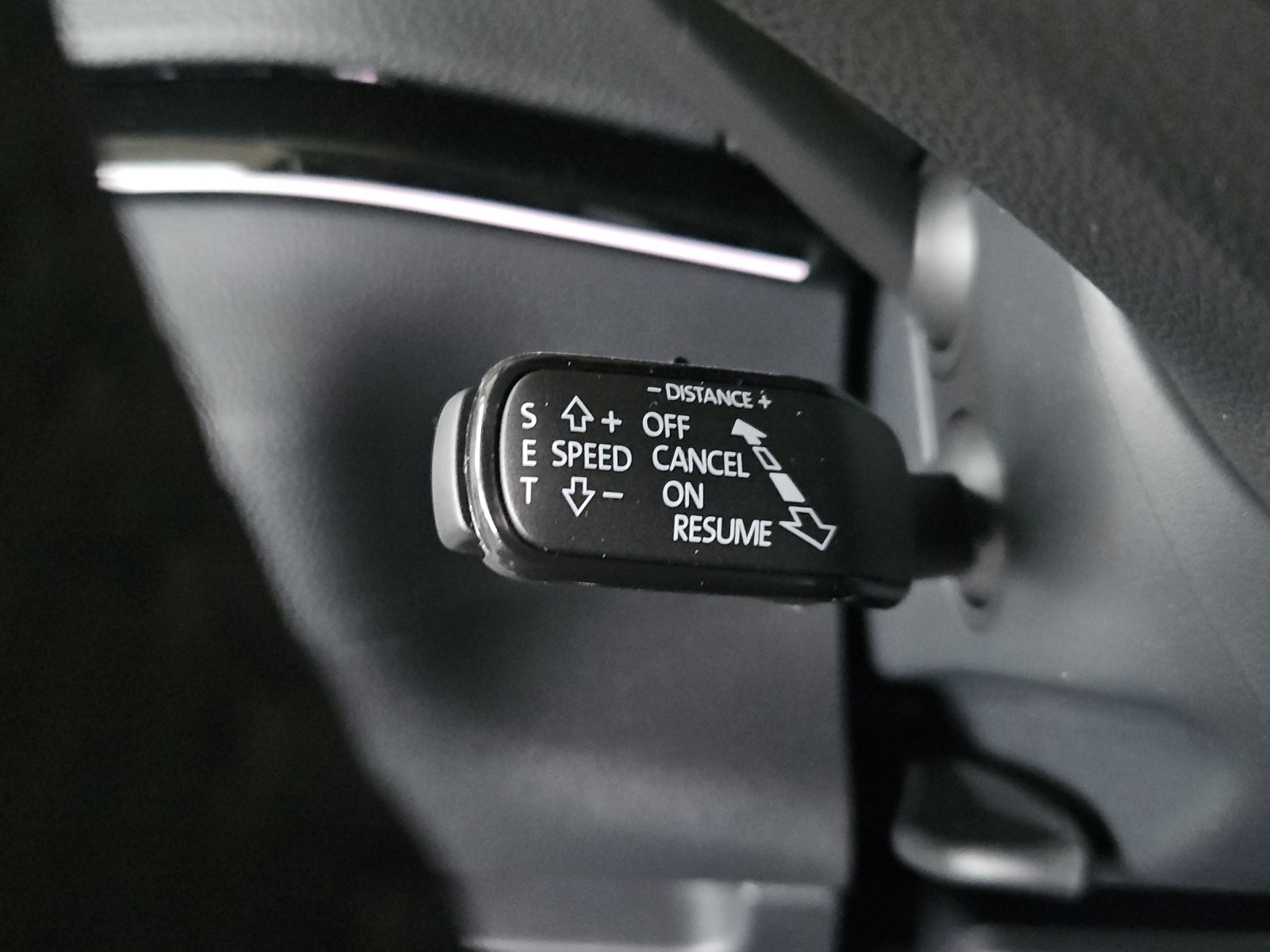 SKODA Karoq 2.0 TDI CR Sport Line 4x4 DSG-image-13