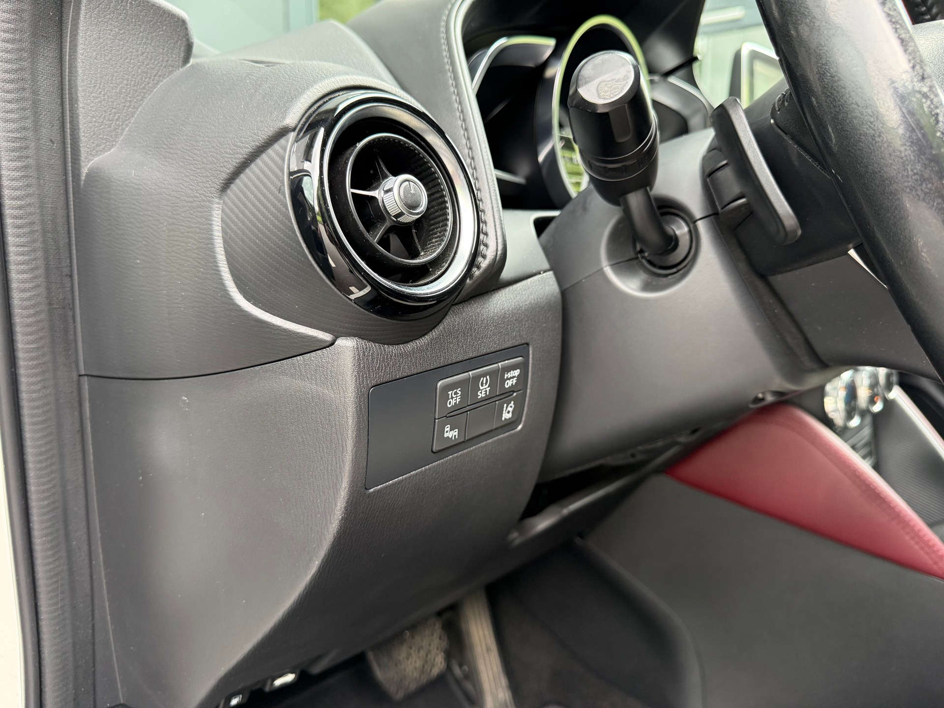 MAZDA CX-3 2.0 Revolution AWD Skyactiv Drive-image-13