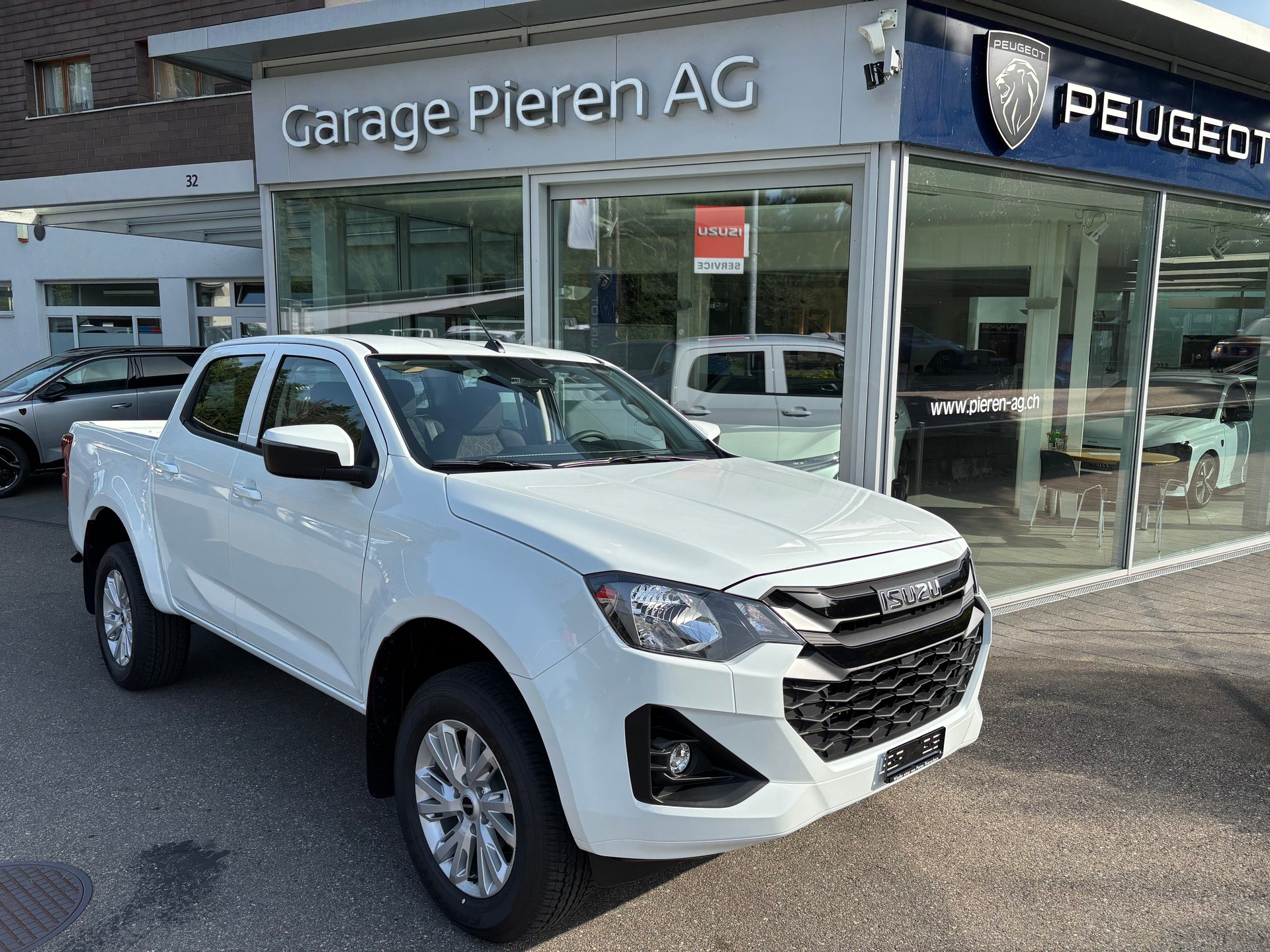 ISUZU D-MAX 1.9 CrewCab N60BB+ 4x4-image-0