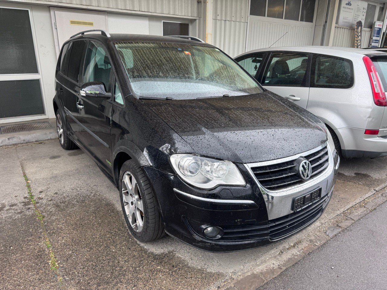 VW Touran 2.0 TDI Trendline-image-2