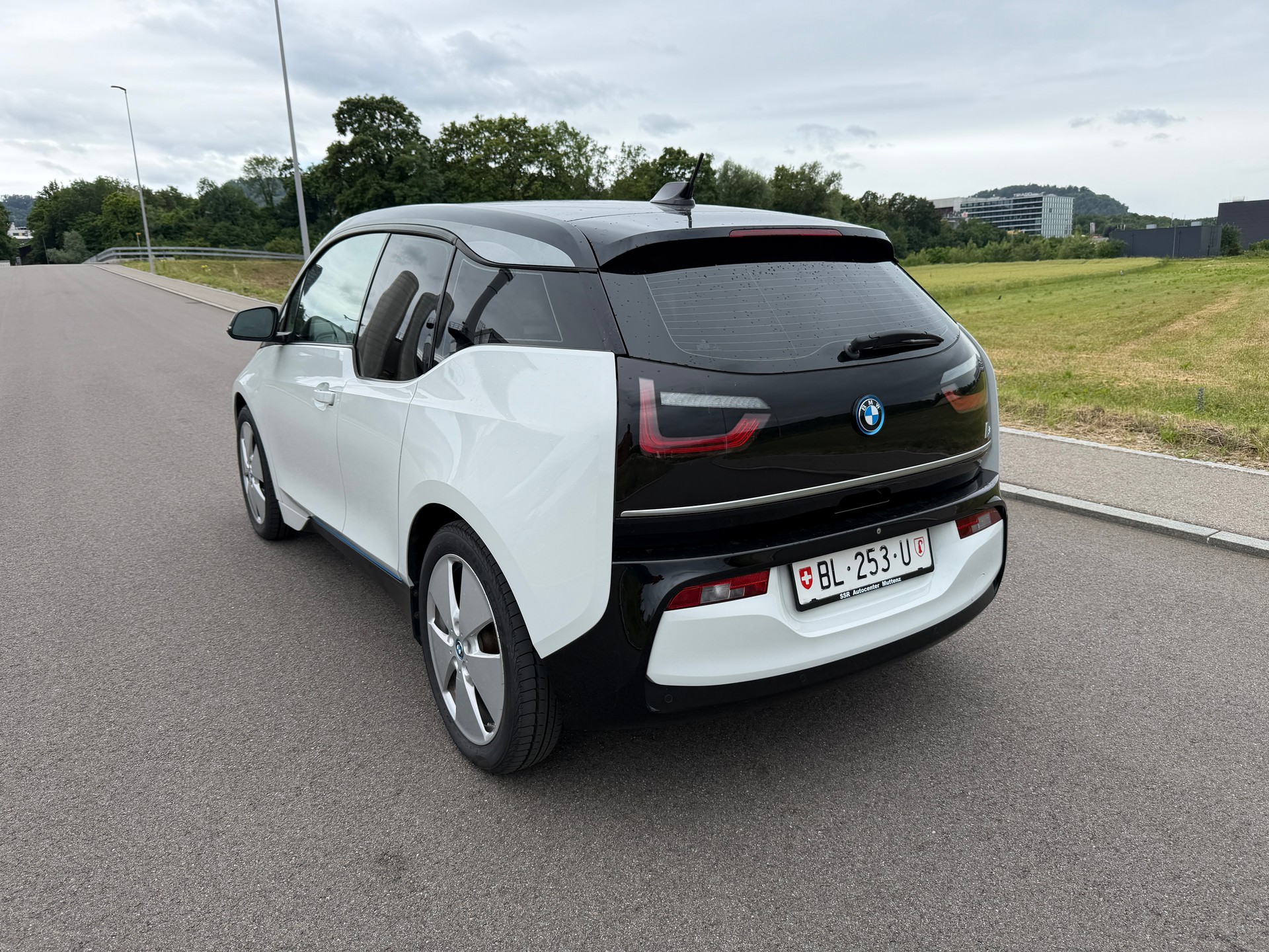 BMW i3 (120Ah) Fleet Edition-image-6
