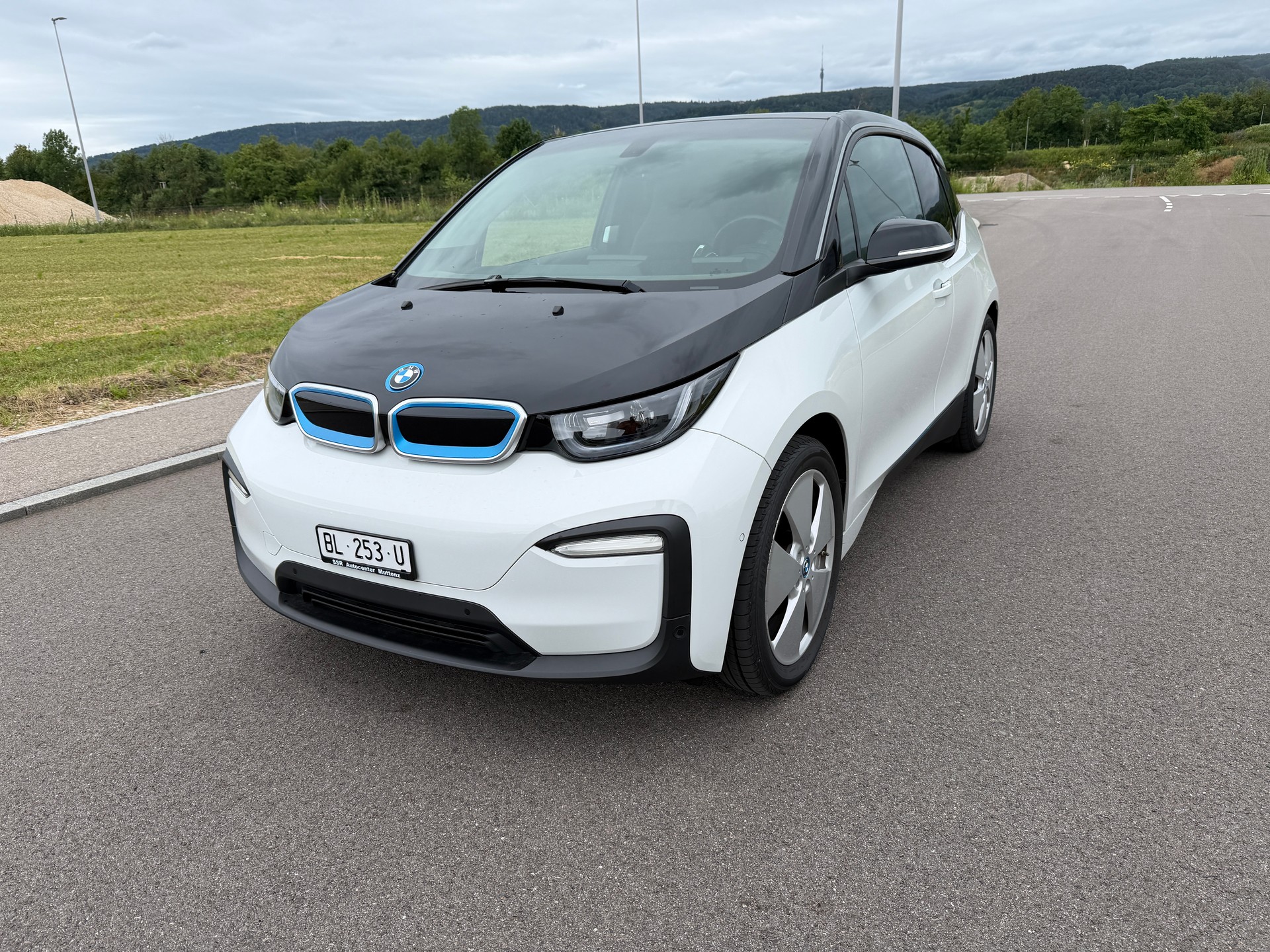 BMW i3 (120Ah) Fleet Edition-image-8