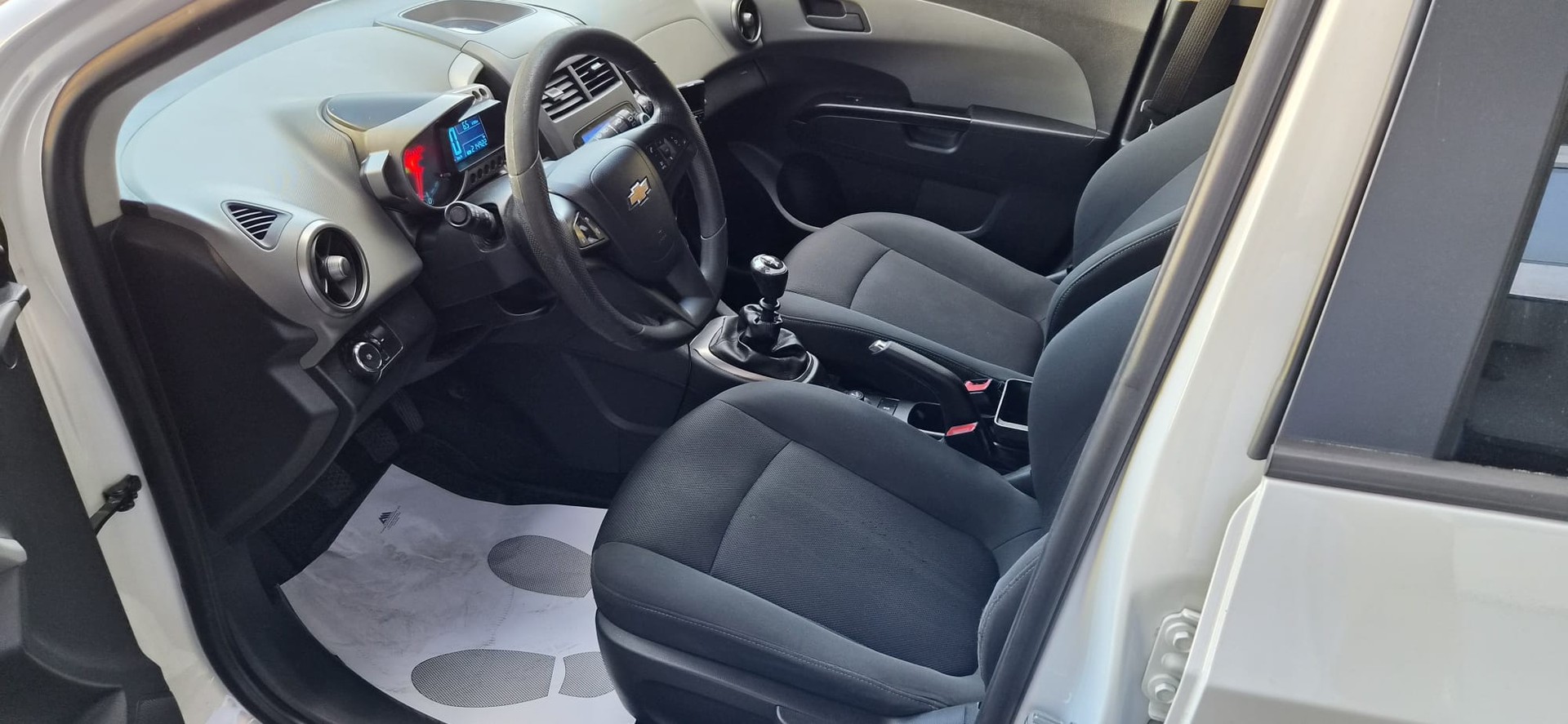 CHEVROLET AVEO 1400-image-4