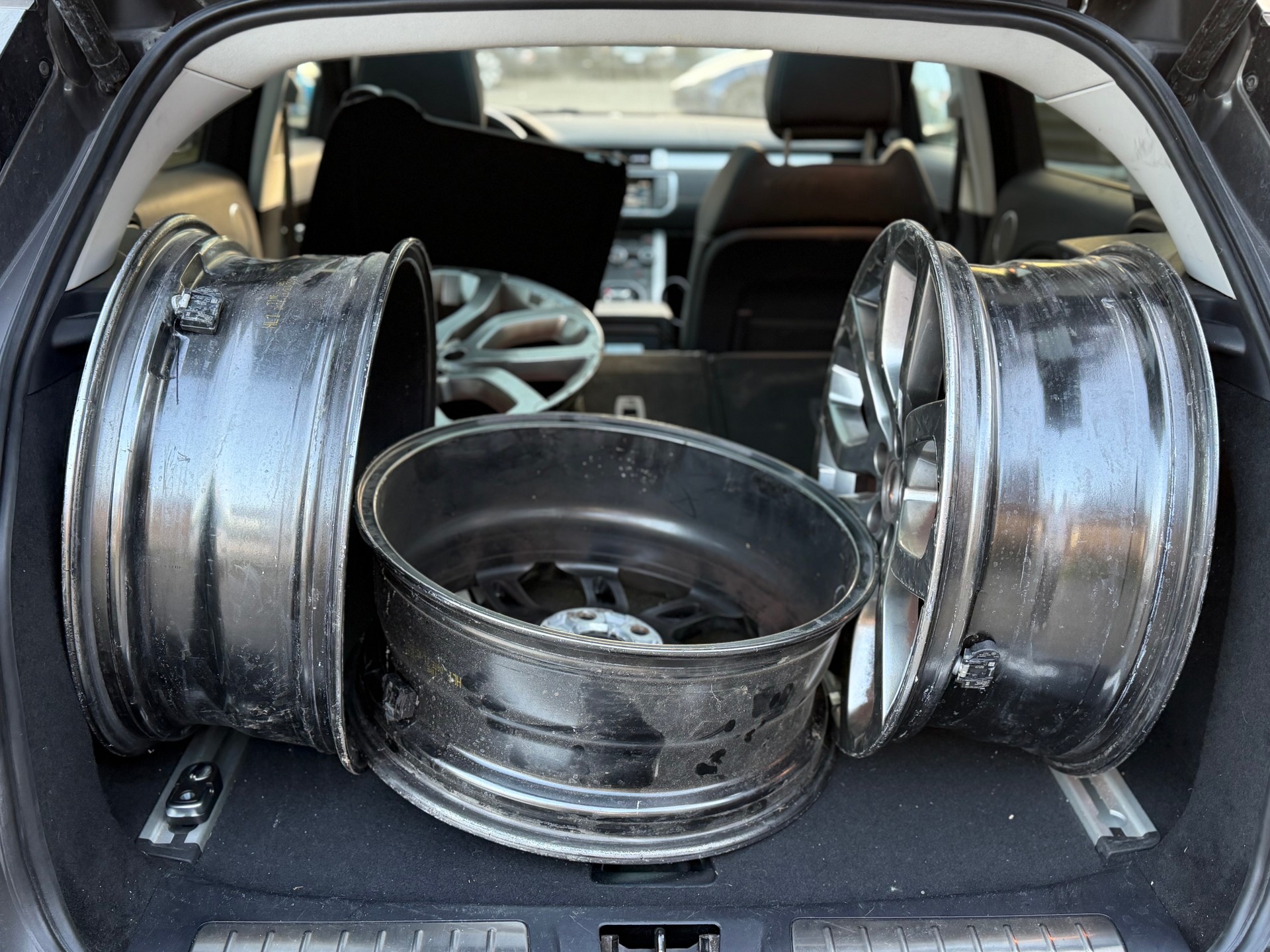 LAND ROVER Range Rover Evoque 2.0 Si4 Prestige AT9-image-8