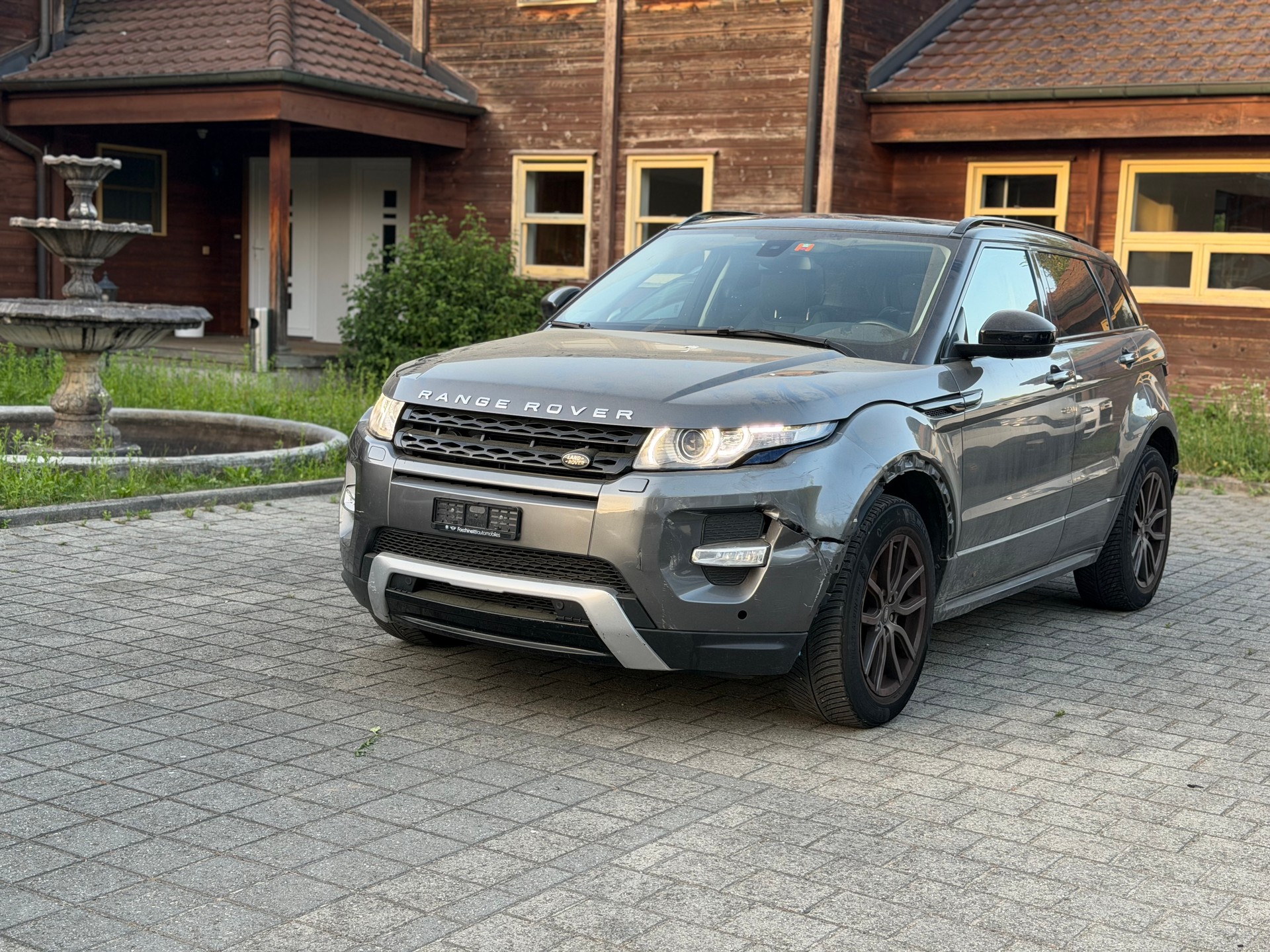LAND ROVER Range Rover Evoque 2.0 Si4 Prestige AT9-image-0
