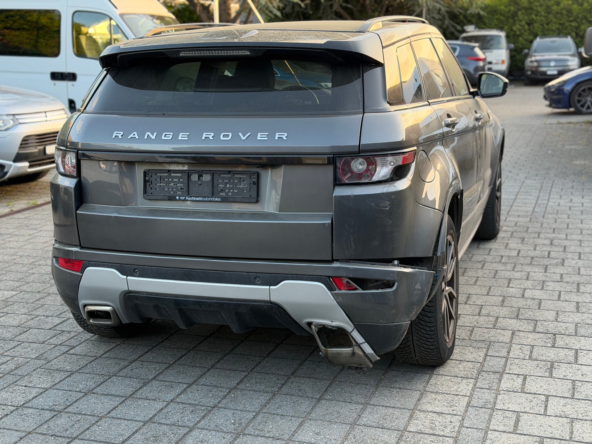LAND ROVER Range Rover Evoque 2.0 Si4 Prestige AT9-image-5