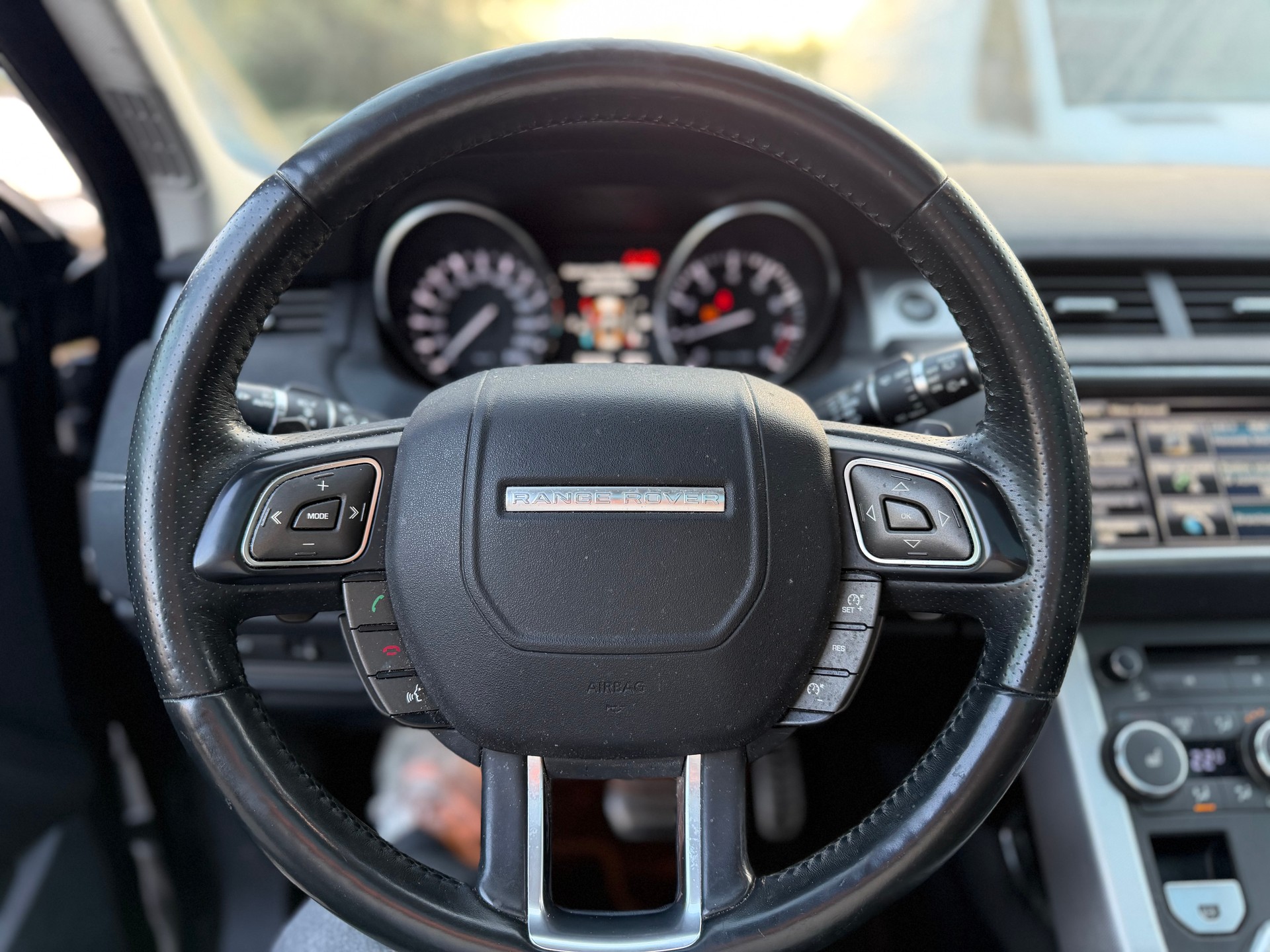 LAND ROVER Range Rover Evoque 2.0 Si4 Prestige AT9-image-12