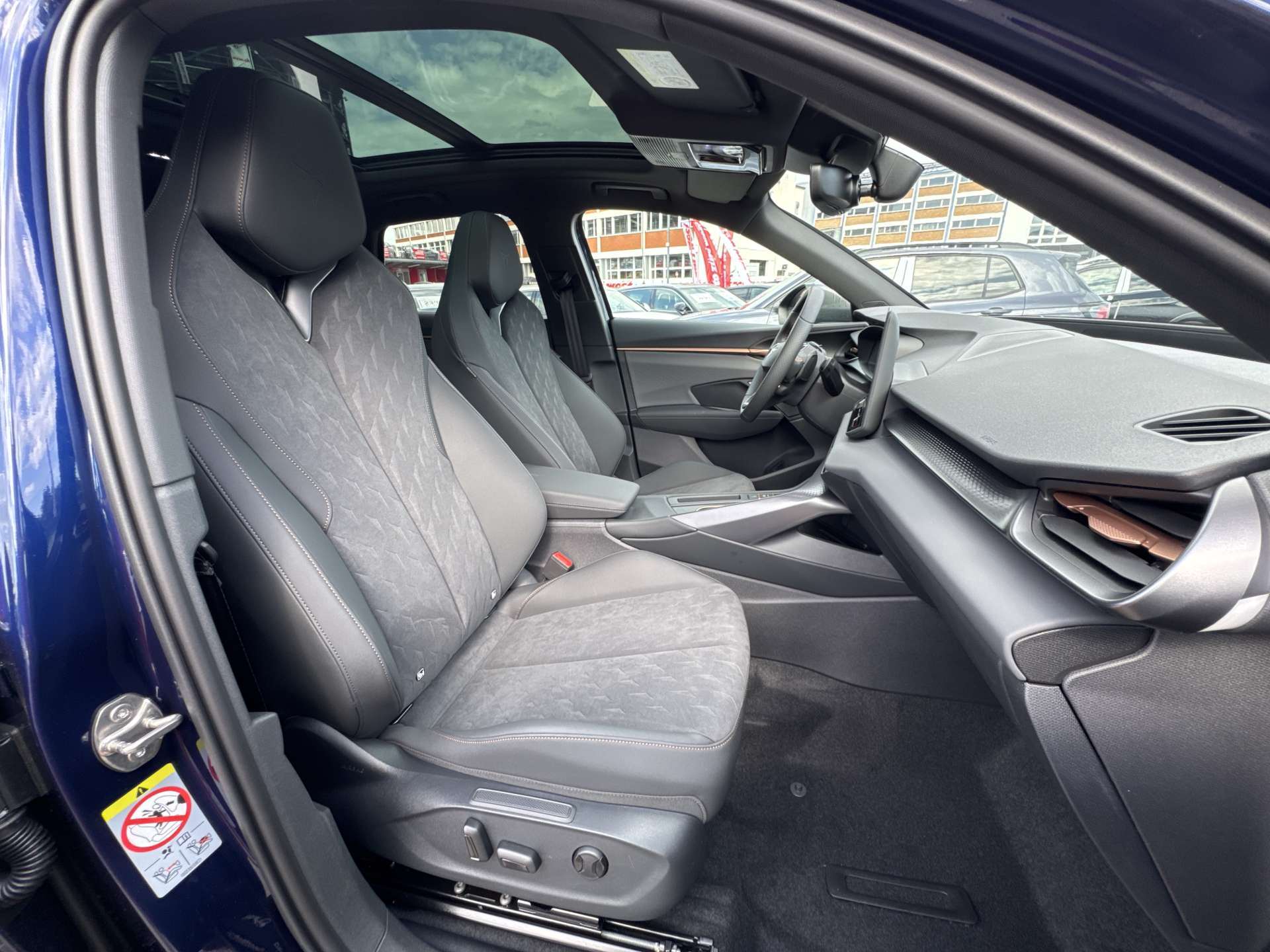CUPRA Terramar 2.0 TSi VZ 265PS 4Drive DSG-Automat-image-12