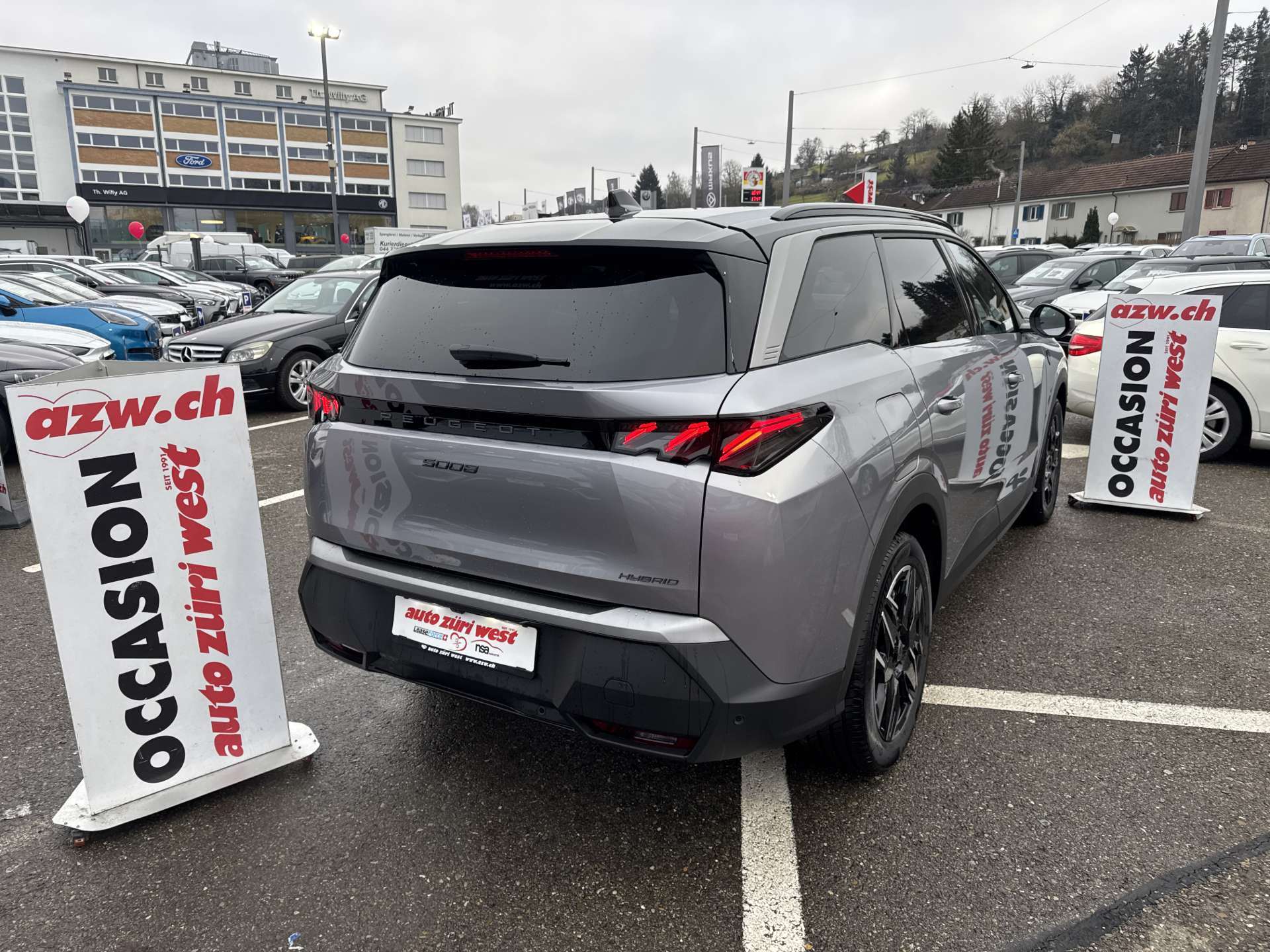 PEUGEOT 5008 145 Hybrid GT 7-Plätzer e-DCS-Automat-image-2