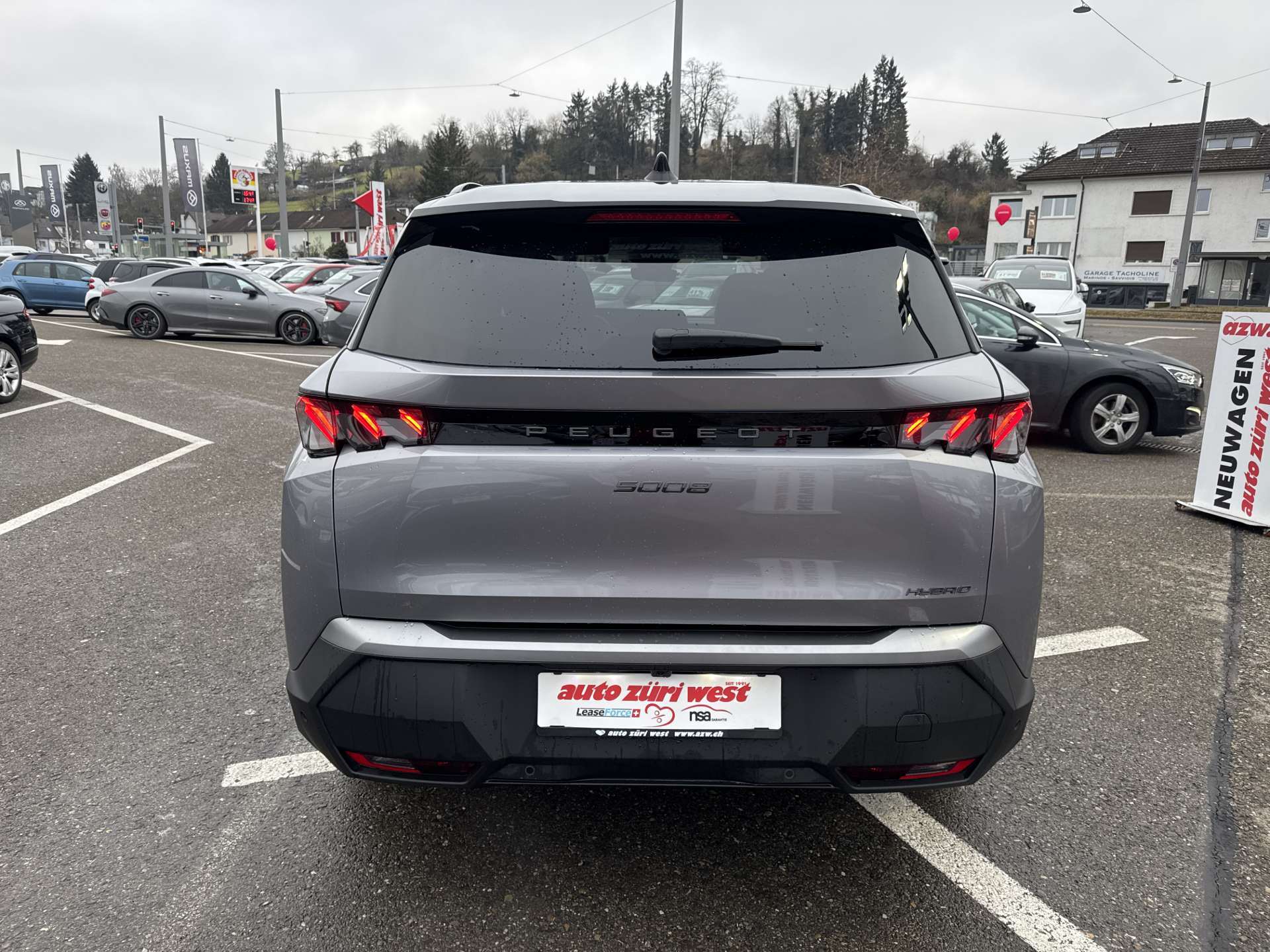 PEUGEOT 5008 145 Hybrid GT 7-Plätzer e-DCS-Automat-image-14