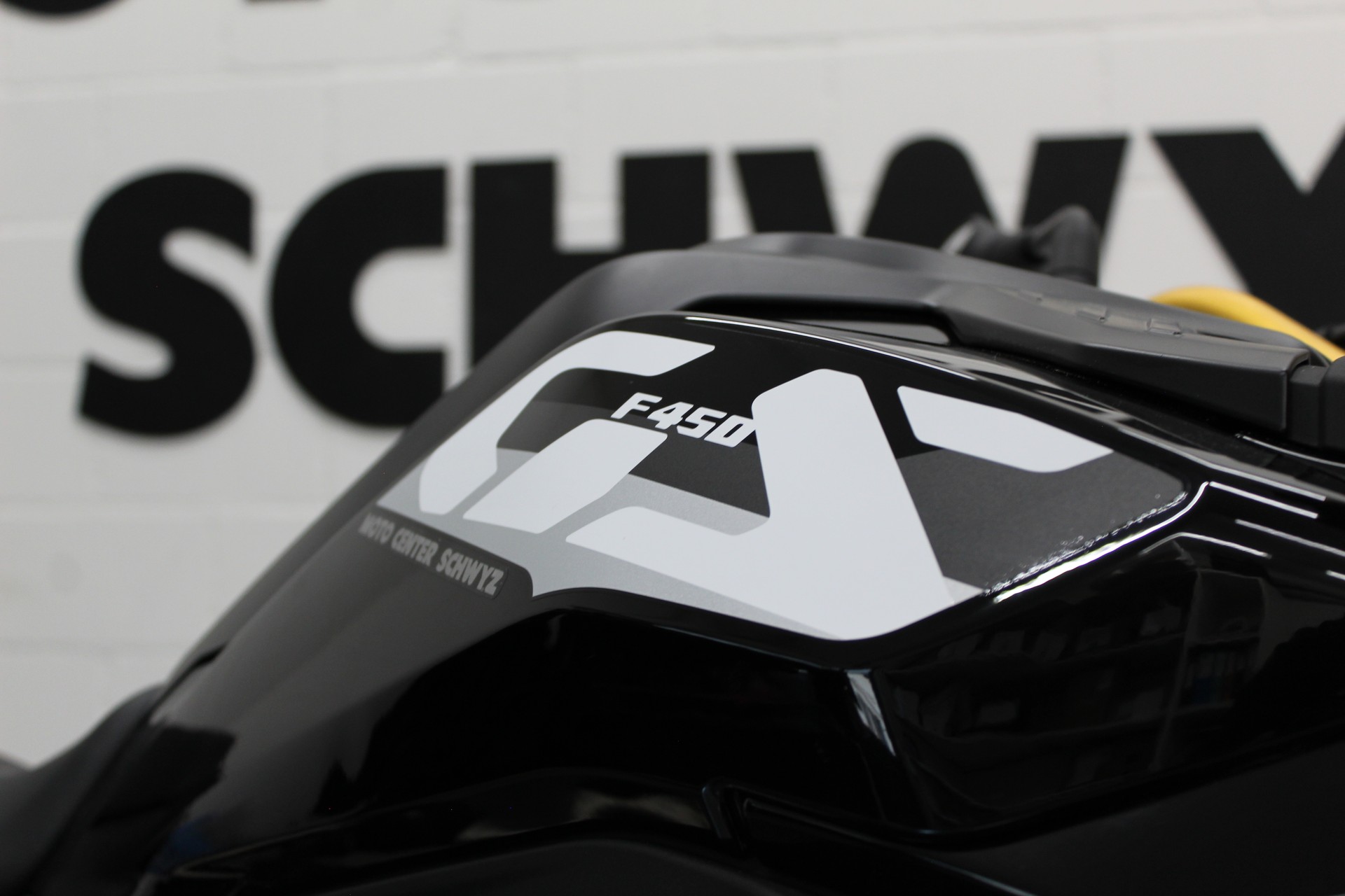BMW F 450 GS-image-5