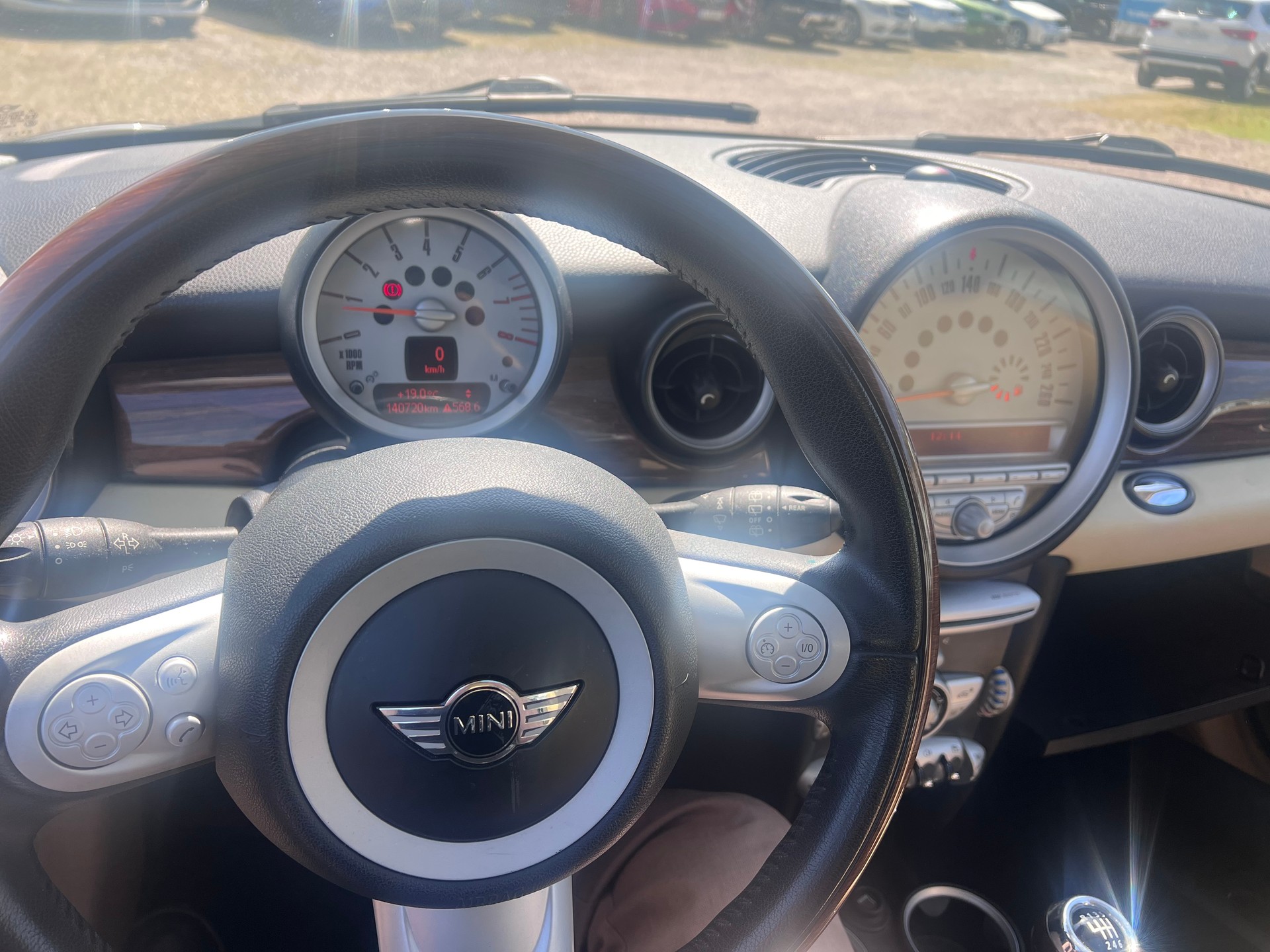 MINI Clubman One-image-11