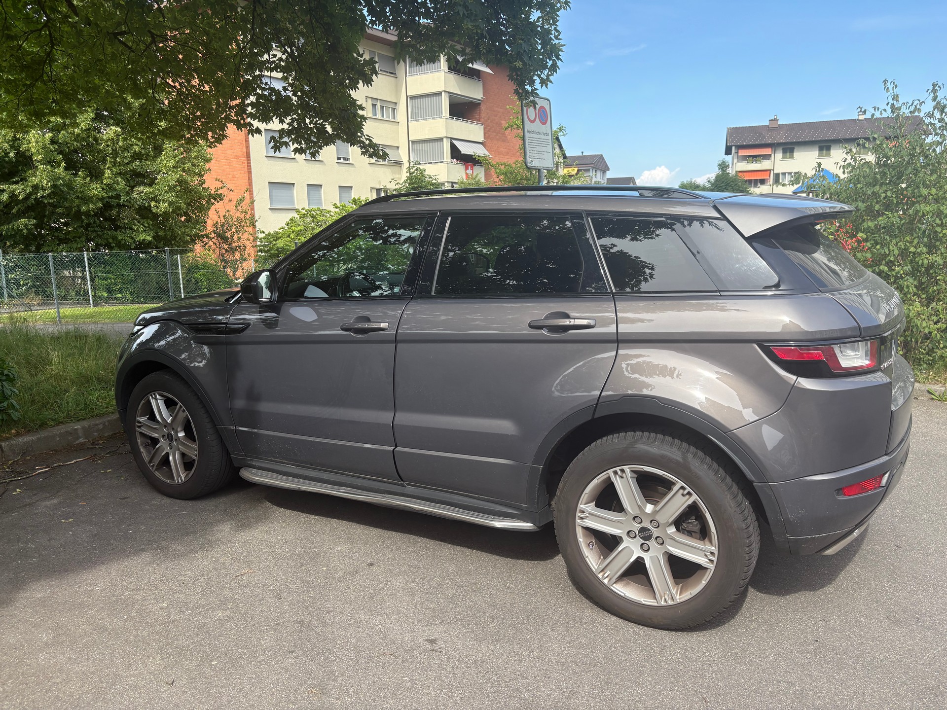 LAND ROVER Range Rover Evoque 2.0 TD4 SE AT9-image-3