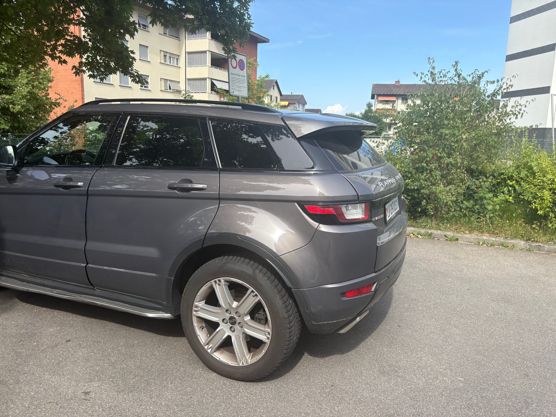 LAND ROVER Range Rover Evoque 2.0 TD4 SE AT9-image-4