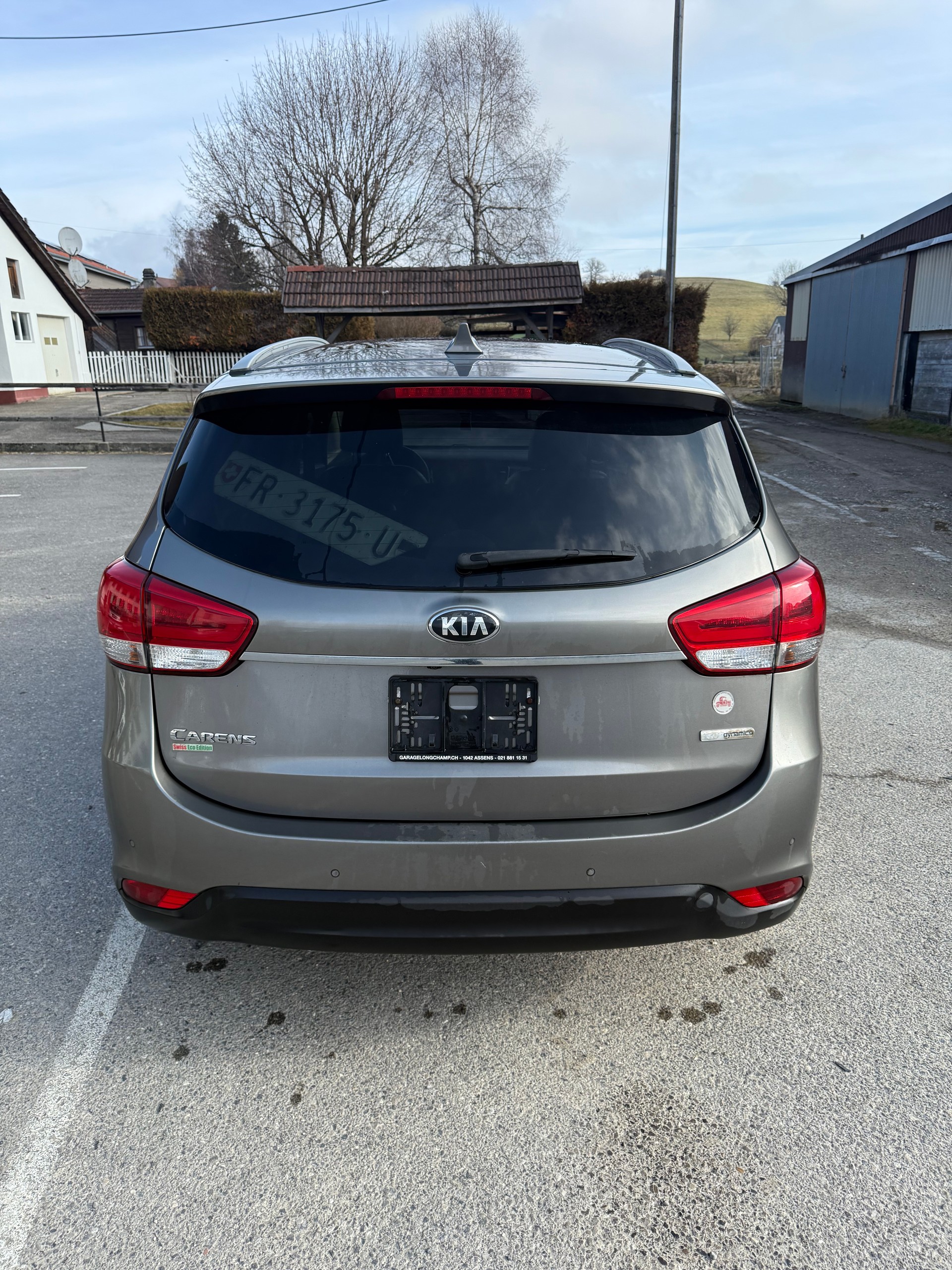 KIA Carens 1.7 CRDi Style-image-5
