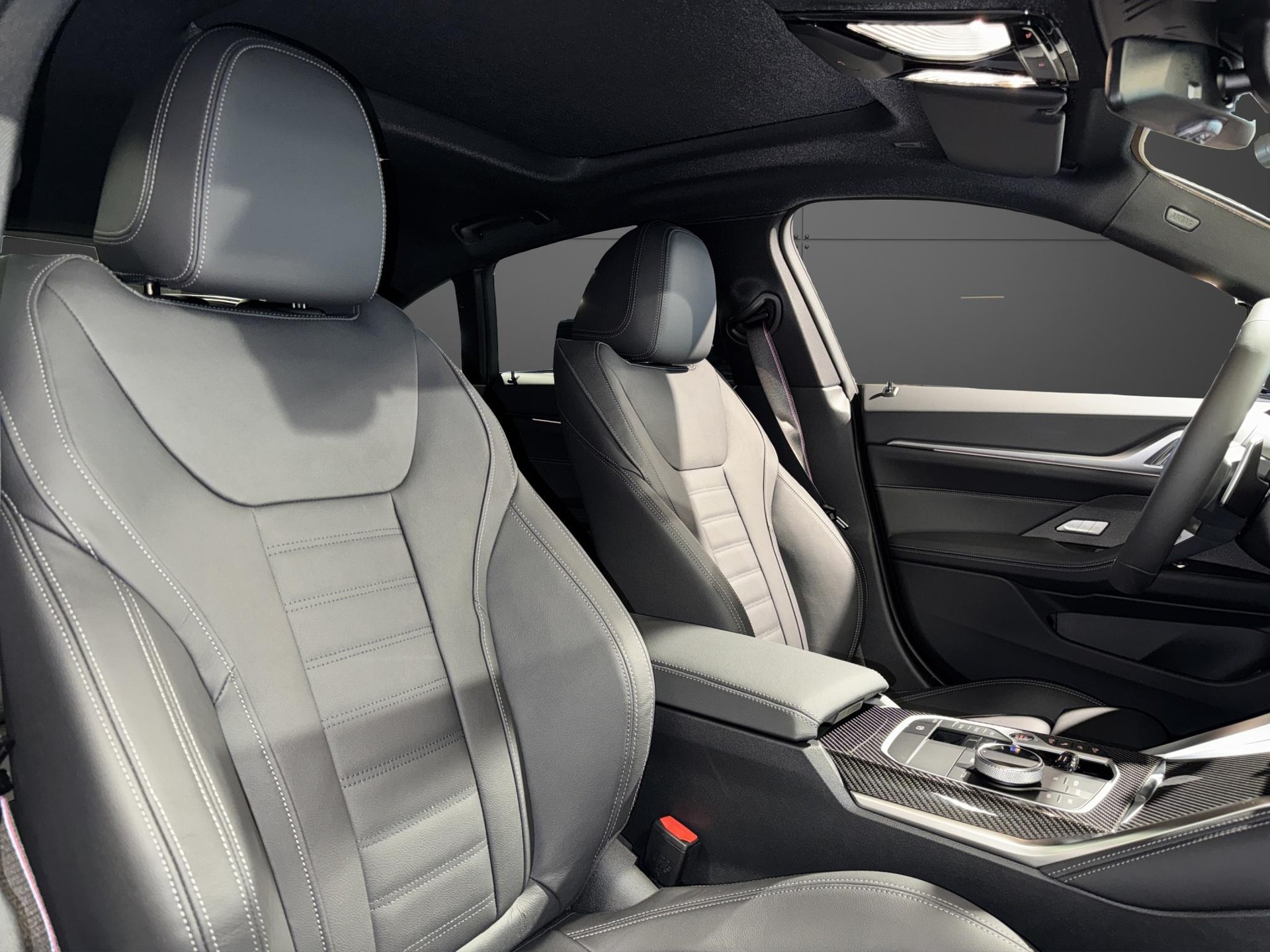 BMW M440i xDrive Gran Coupé-image-16