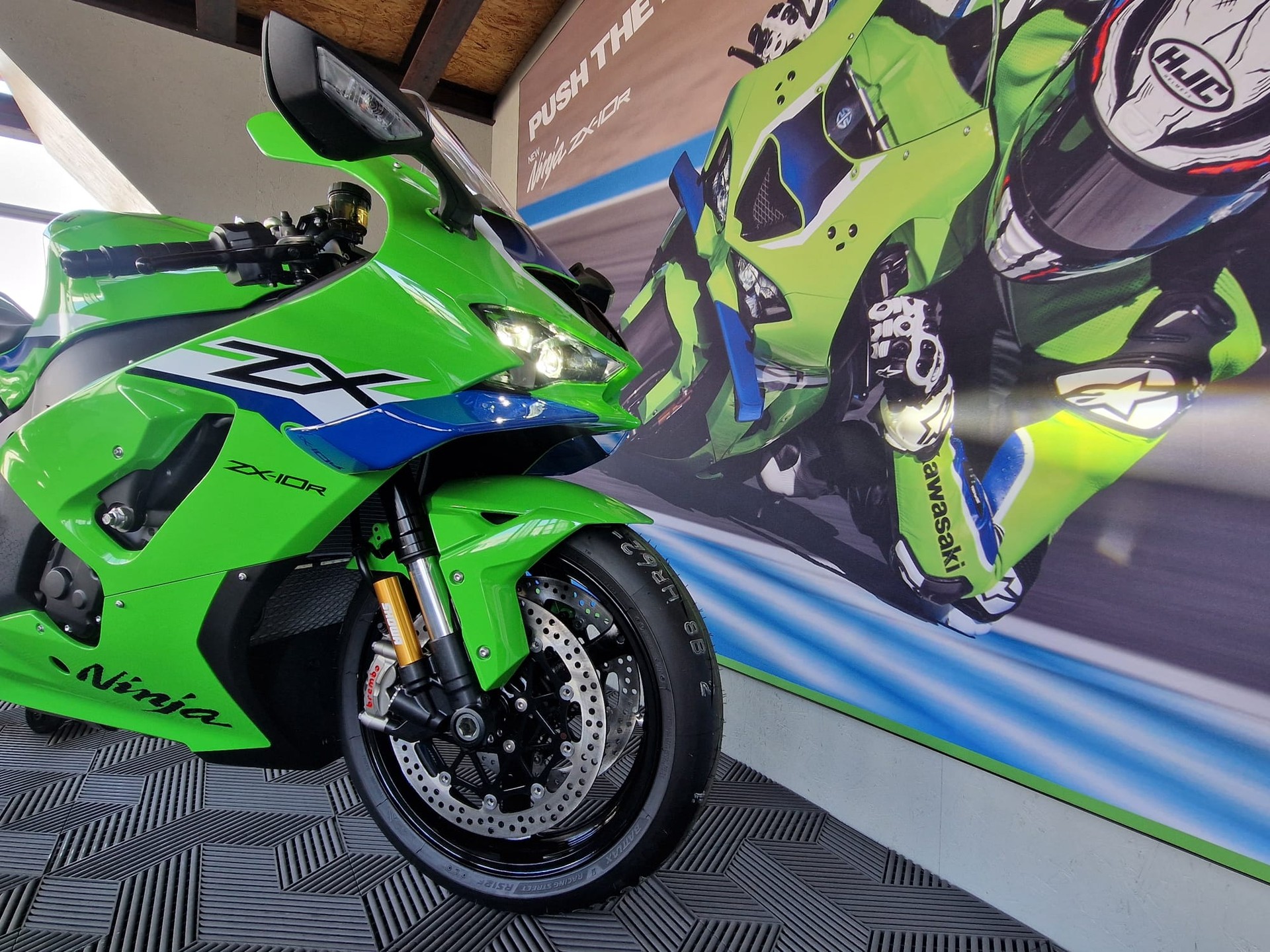 KAWASAKI Ninja ZX-10R