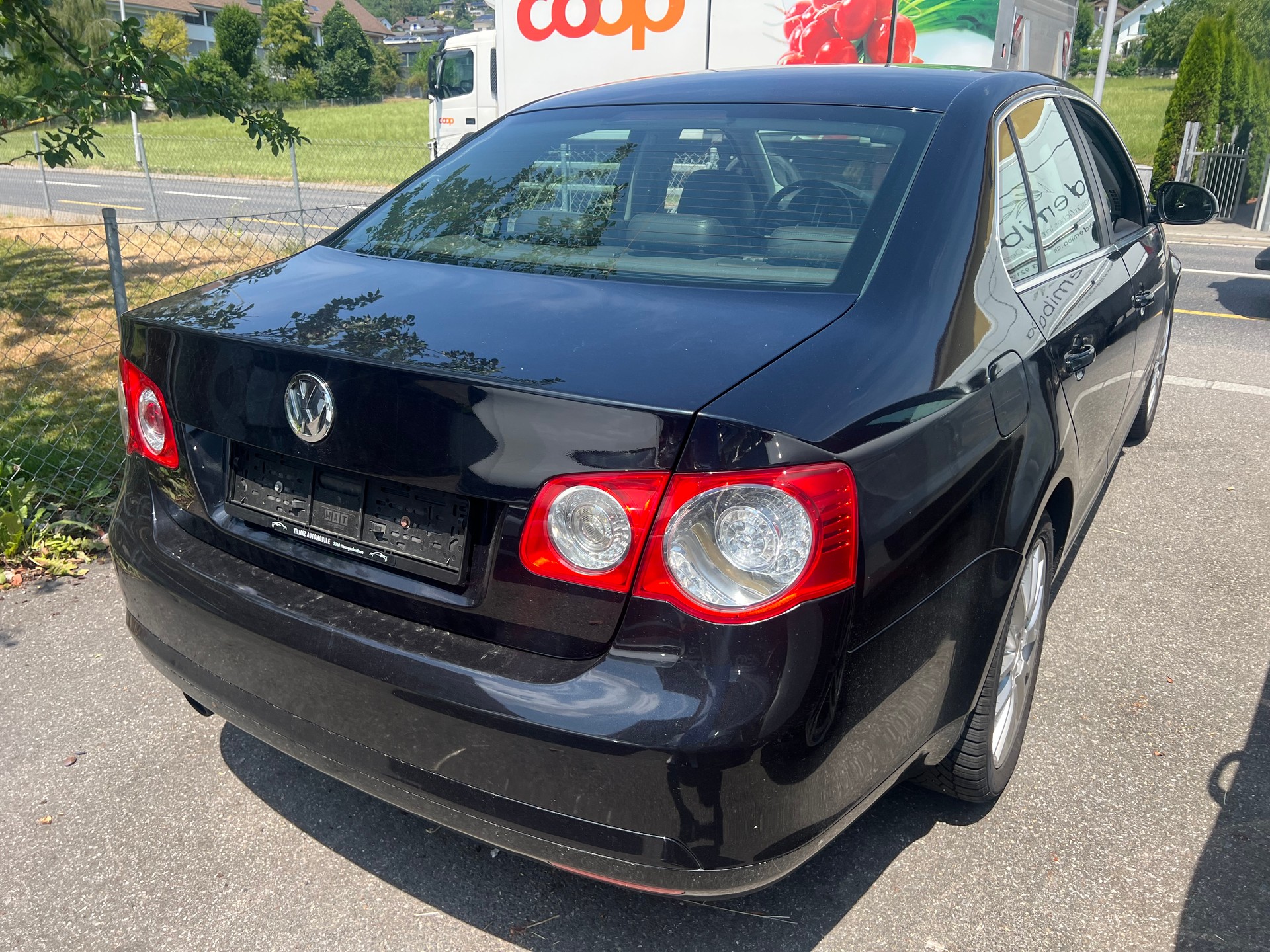 VW Jetta 2.0 FSI Turbo Sportline *200 PS*-image-5