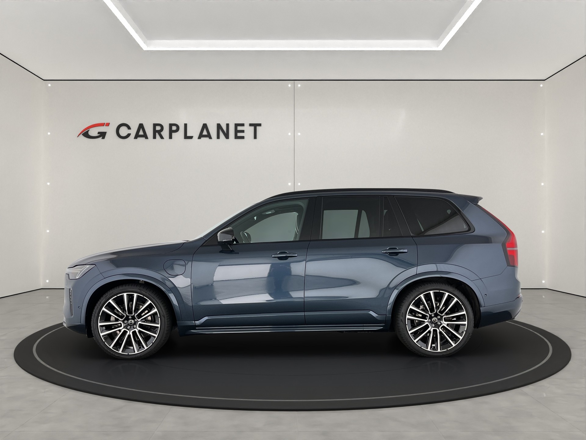 VOLVO XC90 2.0 T8 TE Ultra Dark eAWD-image-4