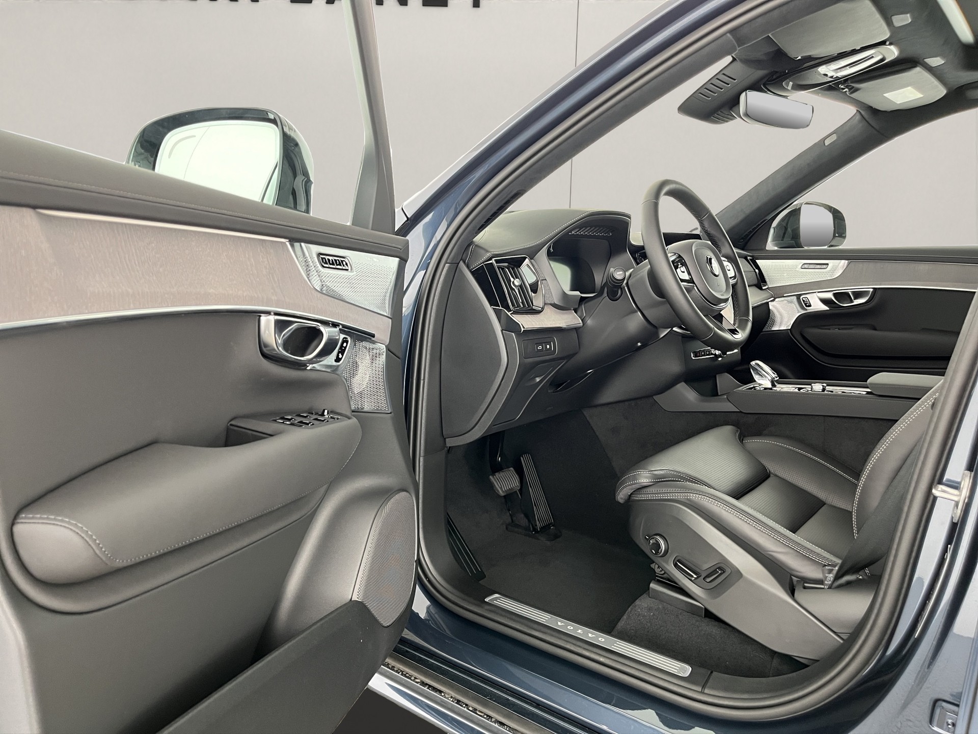 VOLVO XC90 2.0 T8 TE Ultra Dark eAWD-image-7