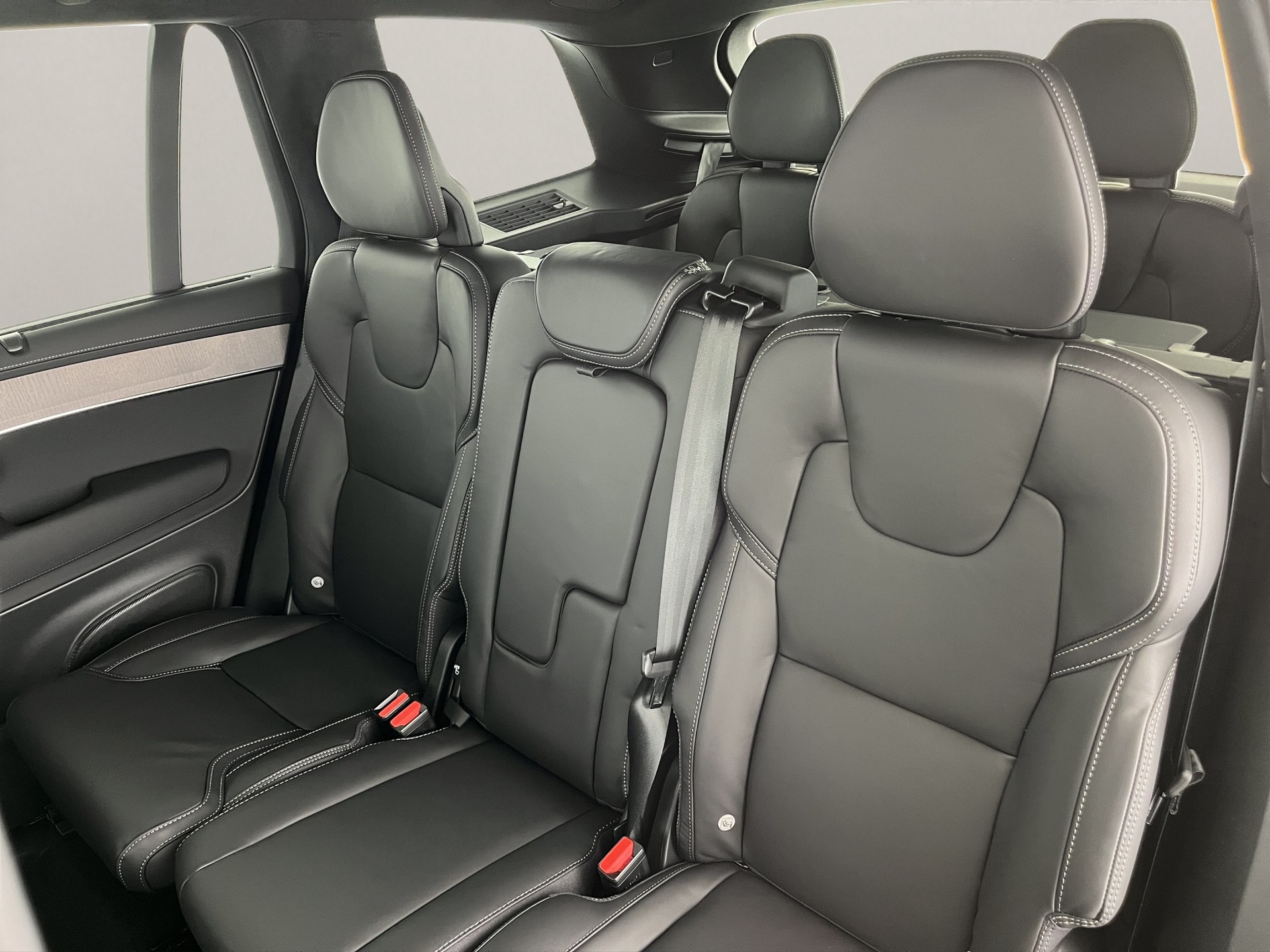 VOLVO XC90 2.0 T8 TE Ultra Dark eAWD-image-17