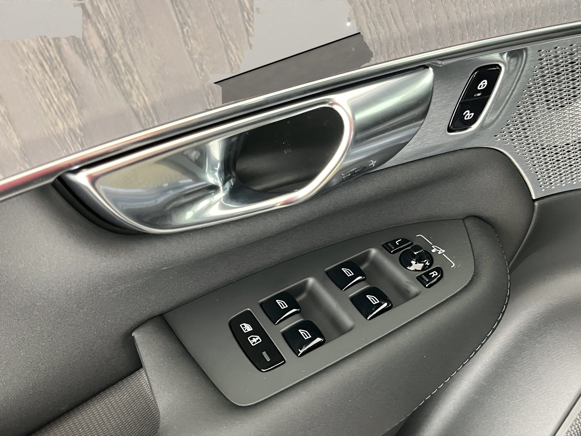 VOLVO XC90 2.0 T8 TE Ultra Dark eAWD-image-11