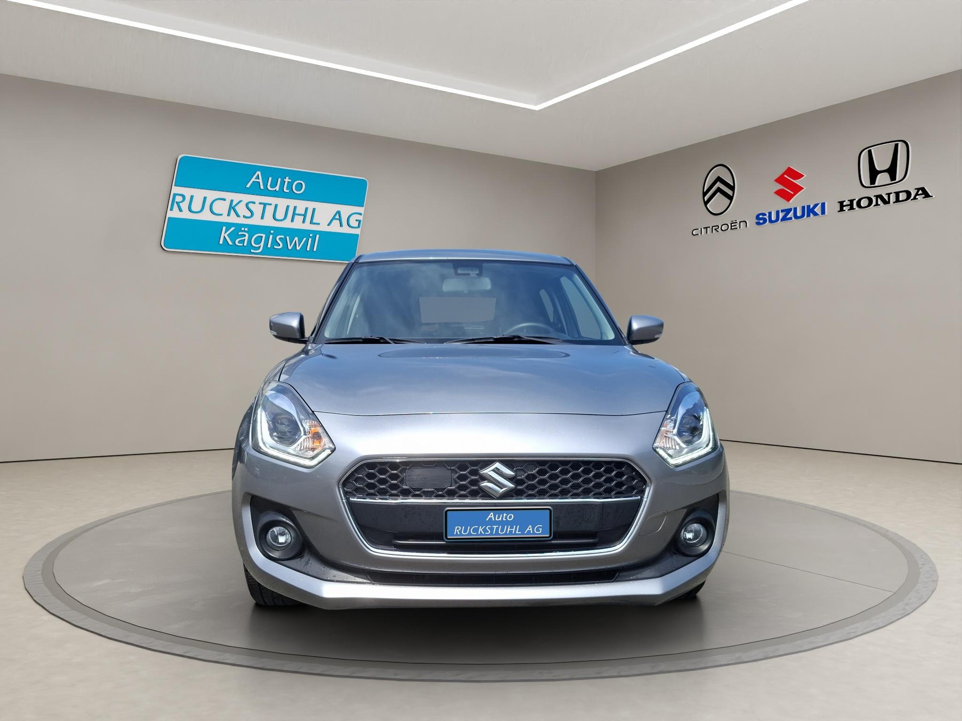 SUZUKI Swift 1.2 Compact Top Hybrid 4x4-image-2