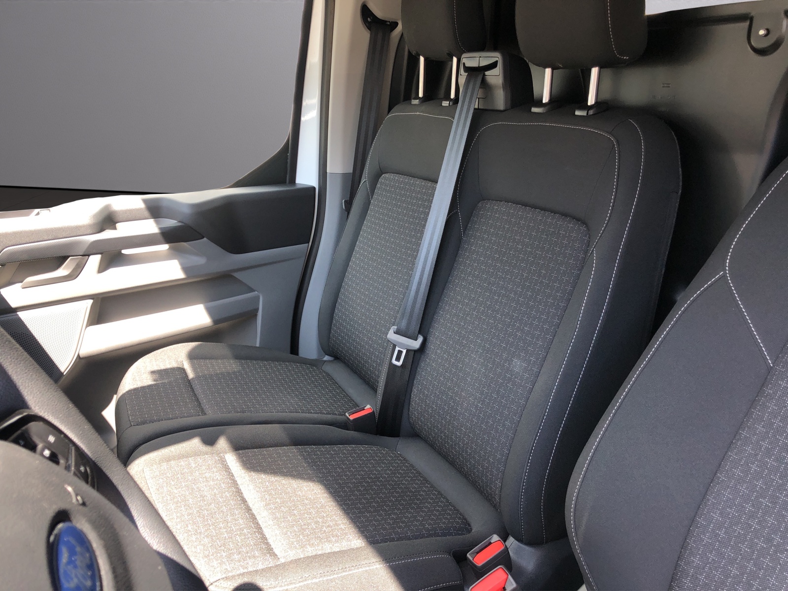 FORD E-Transit C van 320 L1 Trend-image-7