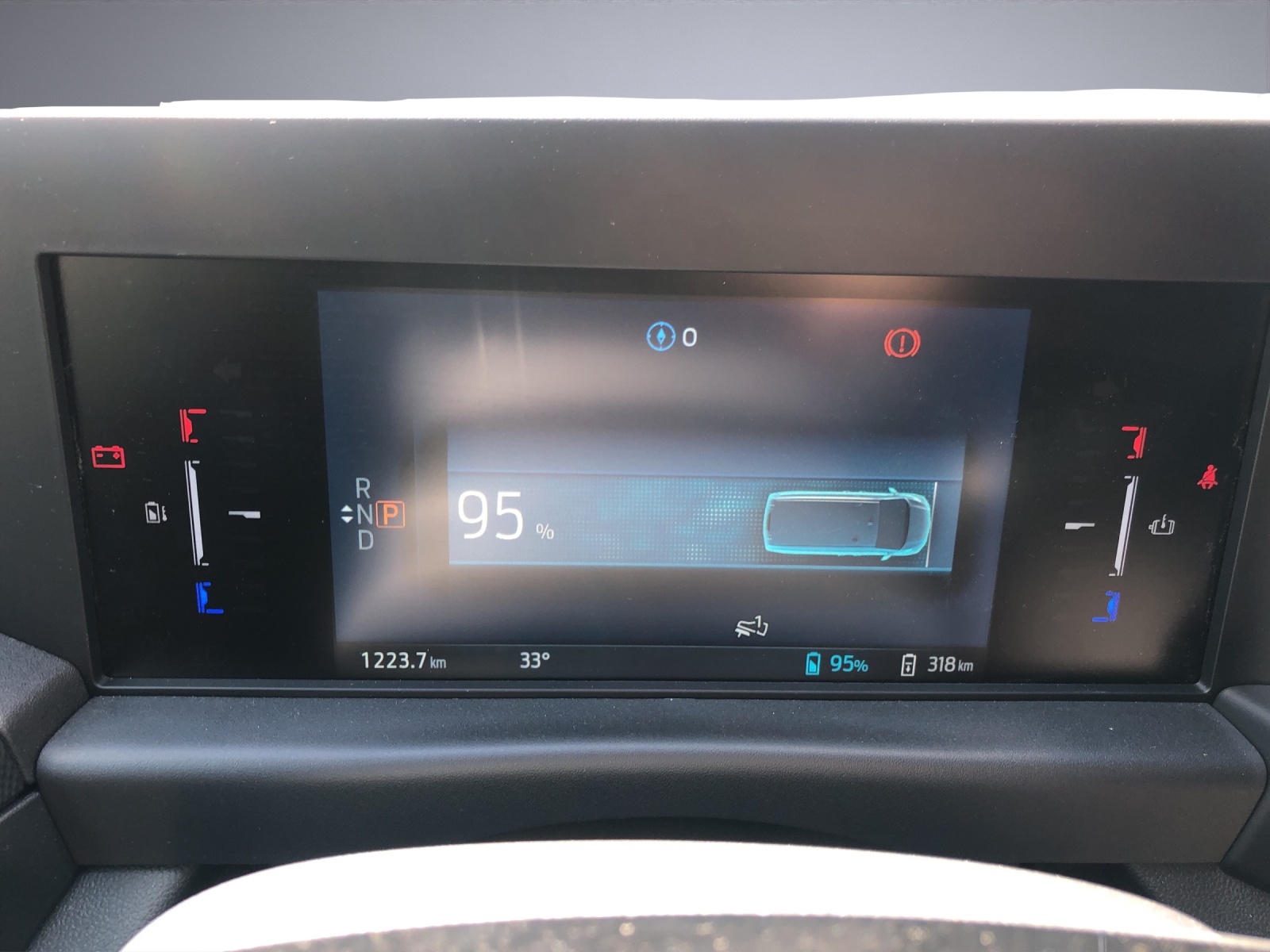 FORD E-Transit C van 320 L1 Trend-image-6