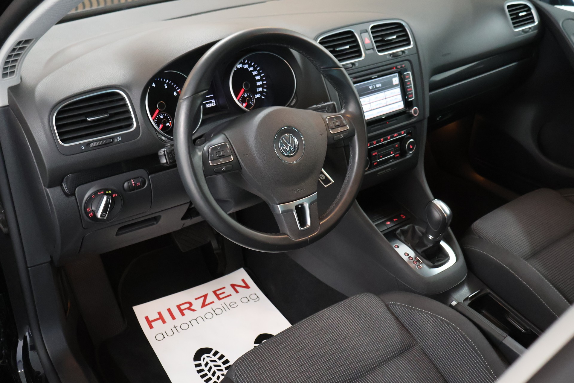 VW Golf 1.2 TSI BlueMotion Technology Team DSG-image-9