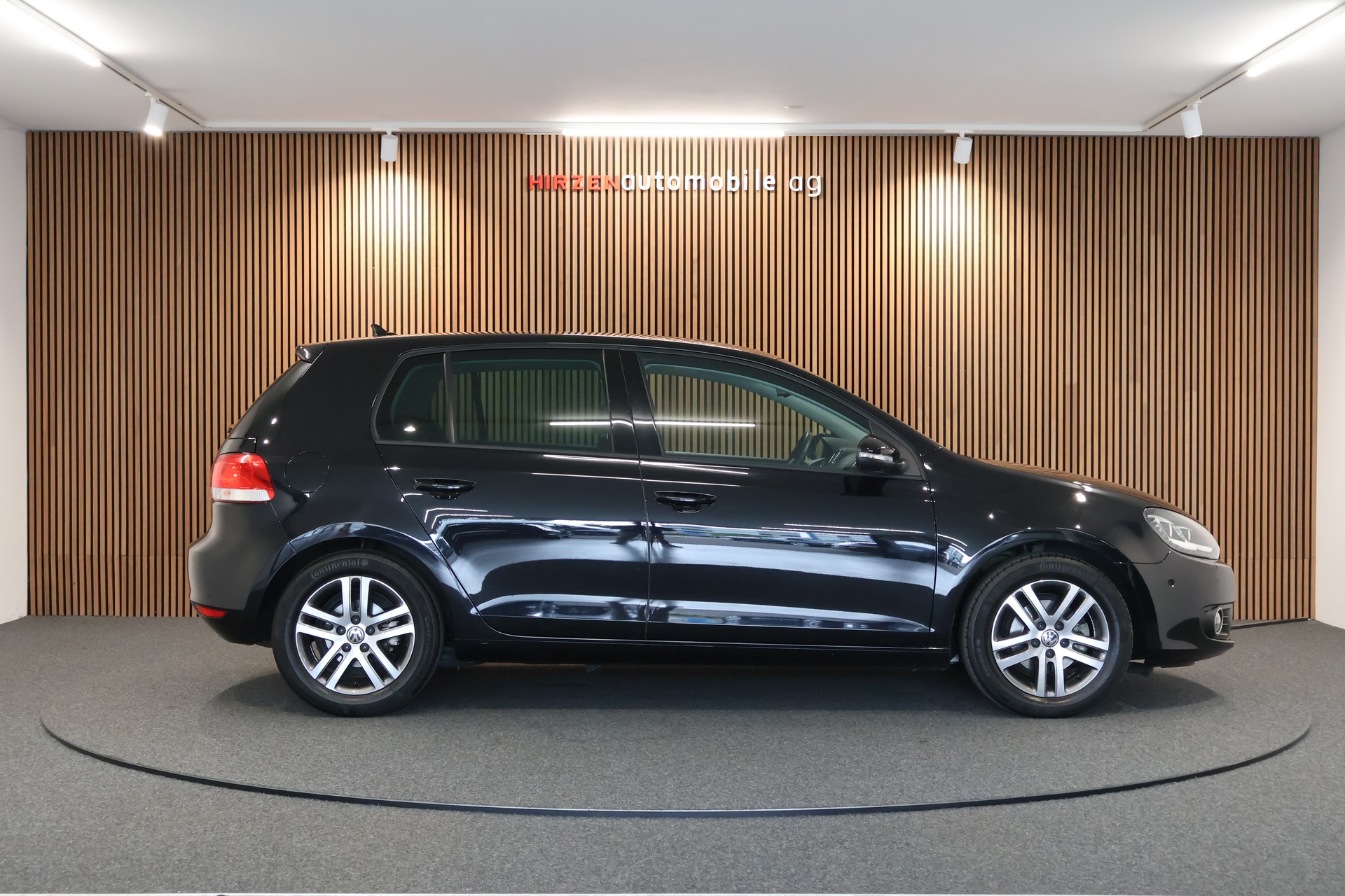 VW Golf 1.2 TSI BlueMotion Technology Team DSG-image-5