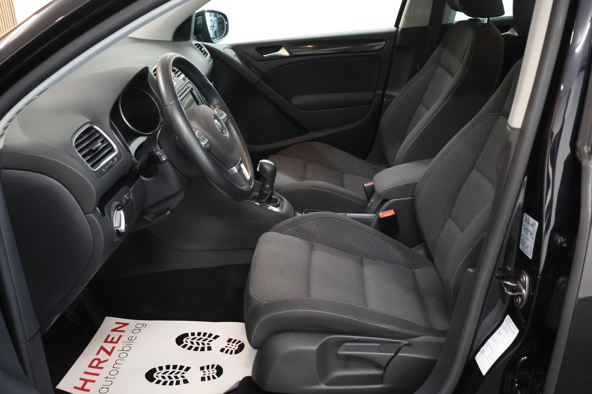 VW Golf 1.2 TSI BlueMotion Technology Team DSG-image-8