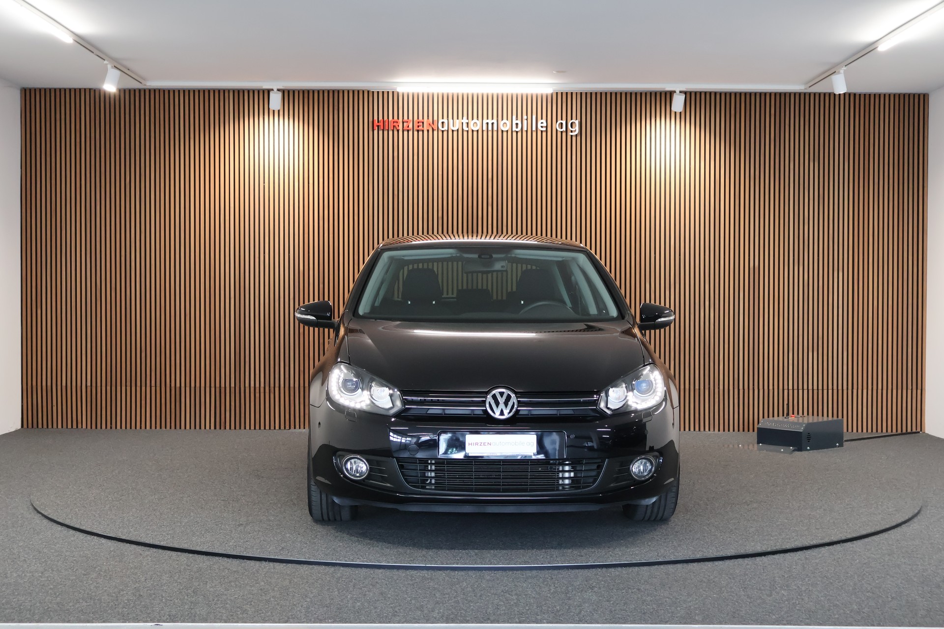 VW Golf 1.2 TSI BlueMotion Technology Team DSG-image-7