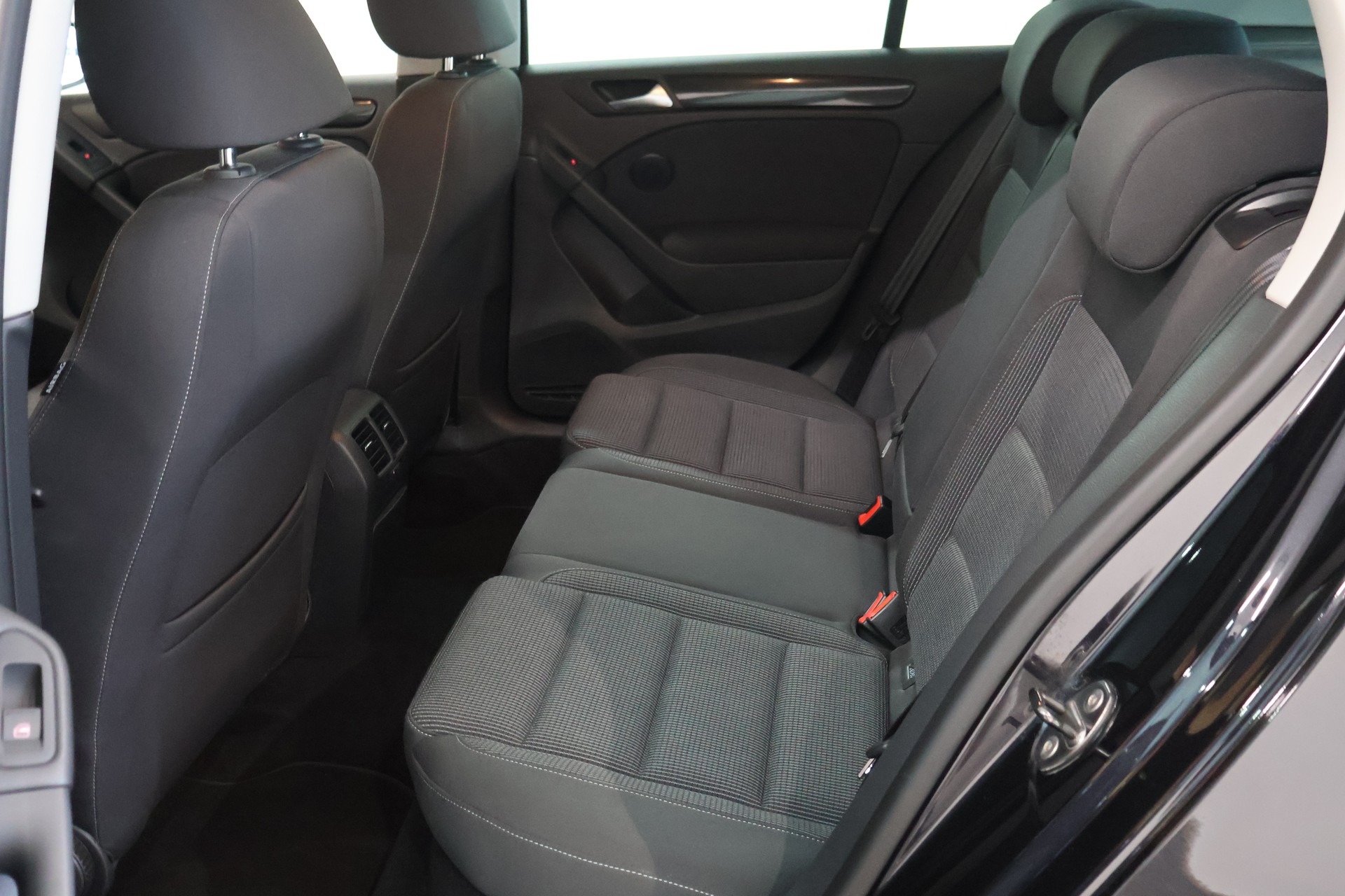 VW Golf 1.2 TSI BlueMotion Technology Team DSG-image-11