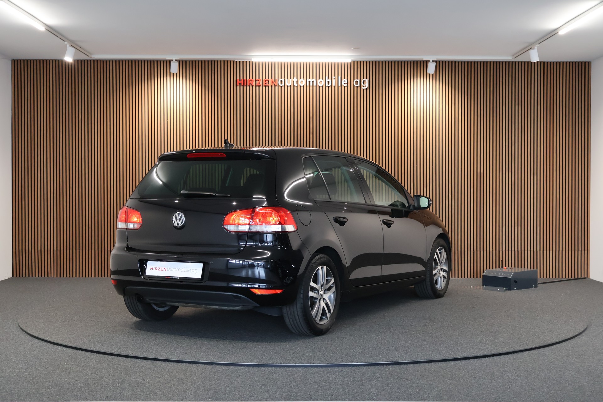 VW Golf 1.2 TSI BlueMotion Technology Team DSG-image-4
