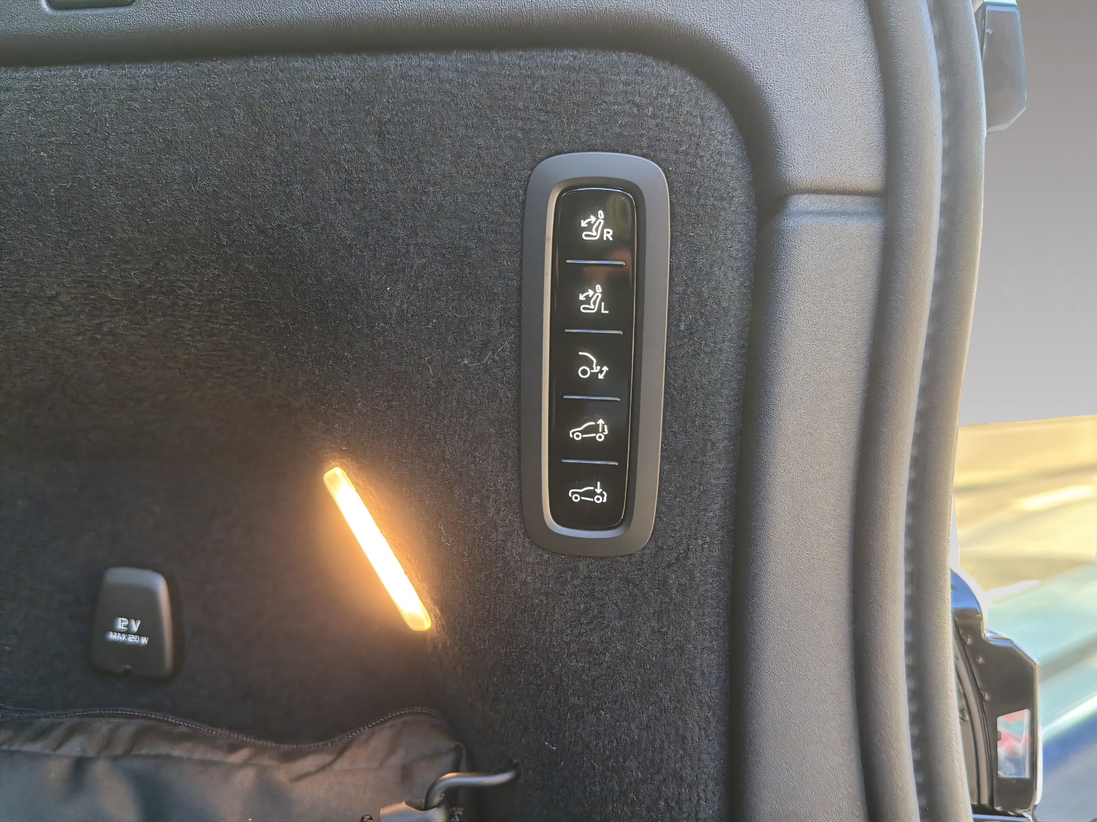 VOLVO EX90 Twin Performance Ultra AWD-image-22