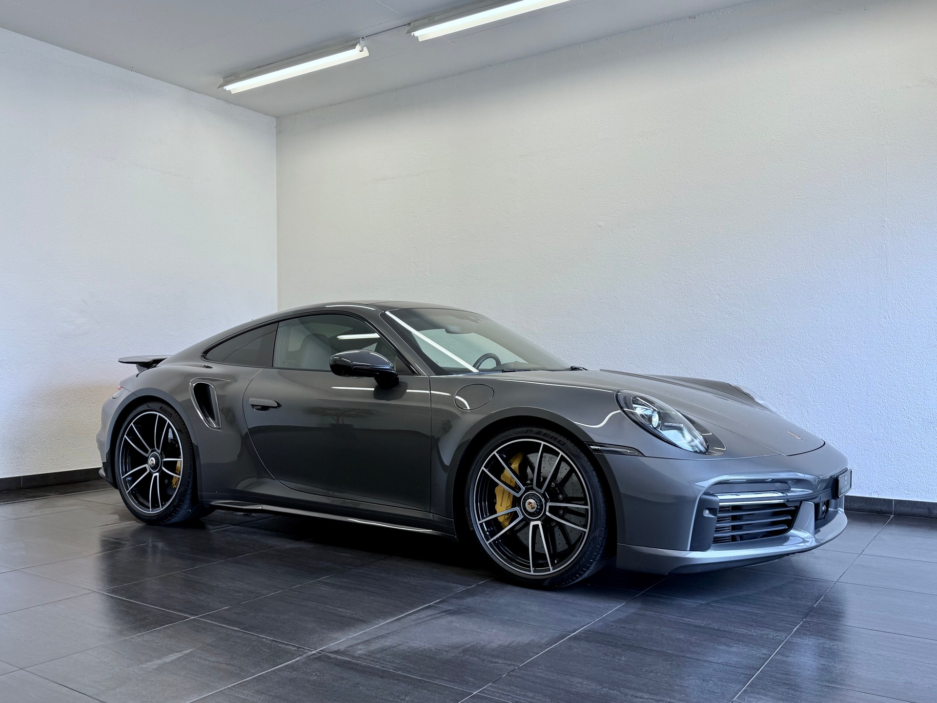 PORSCHE 911 Turbo S PDK *Porsche Approved Garantie bis 03.2029*
