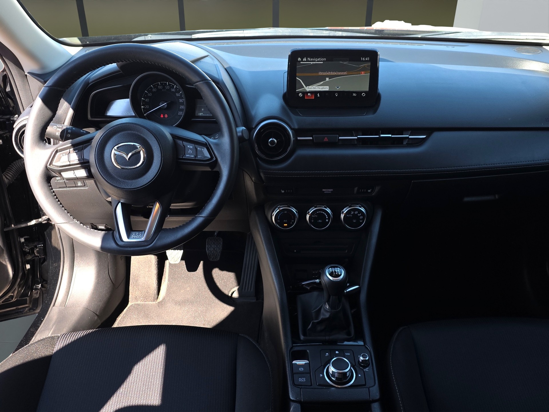 MAZDA CX-3 2.0 Ambition Plus-image-16
