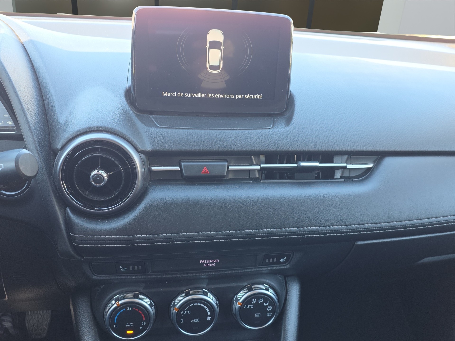MAZDA CX-3 2.0 Ambition Plus-image-12