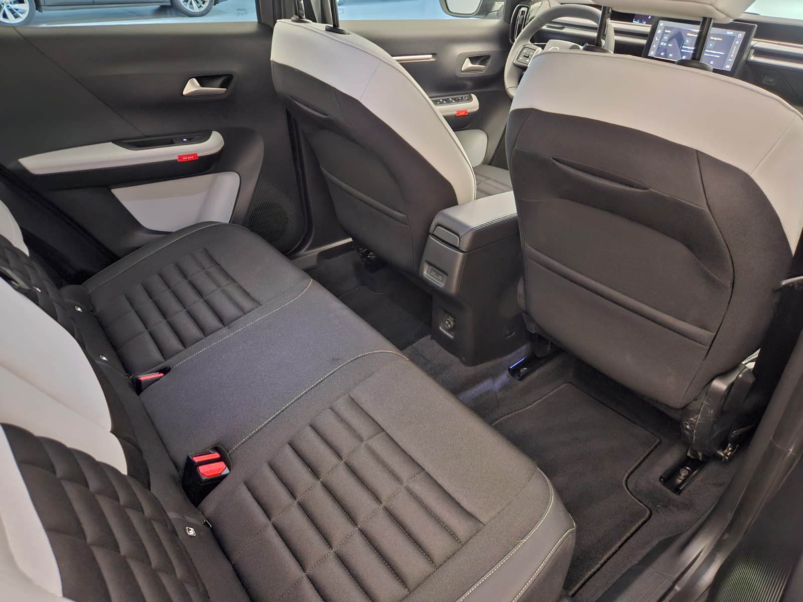 CITROEN C3 Aircross 1.2 MHEV Max-image-13