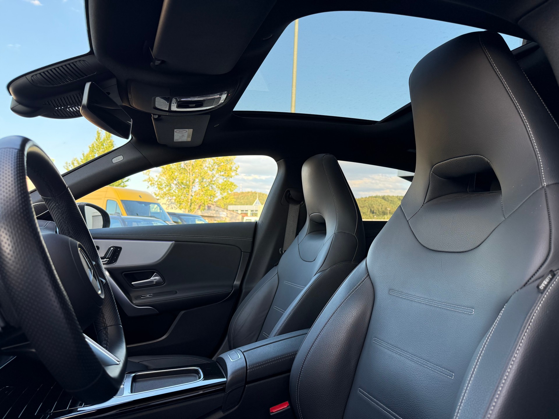 MERCEDES-BENZ CLA Shooting Brake 250 AMG Line 4Matic 8G-DCT-image-4