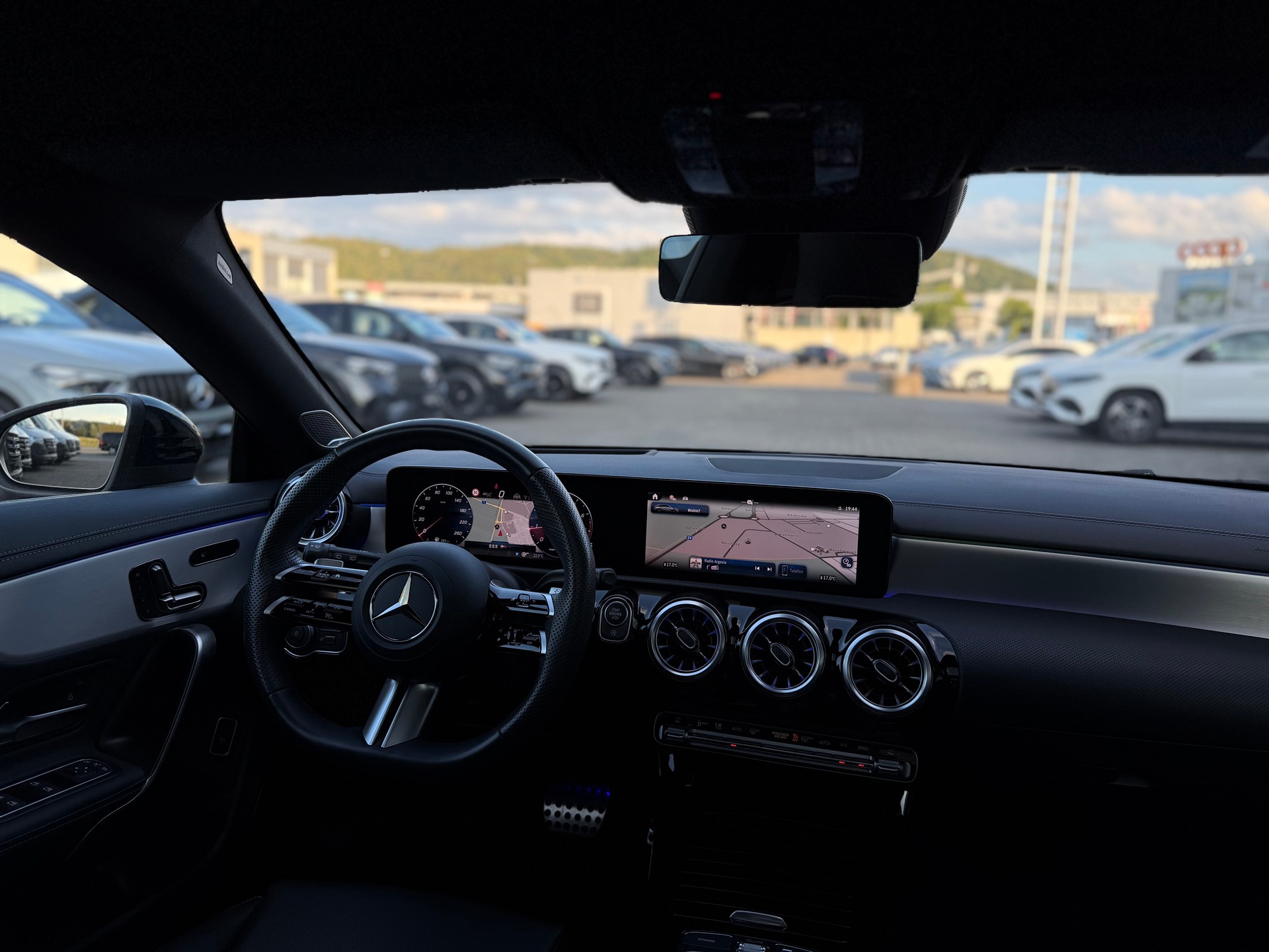 MERCEDES-BENZ CLA Shooting Brake 250 AMG Line 4Matic 8G-DCT-image-6
