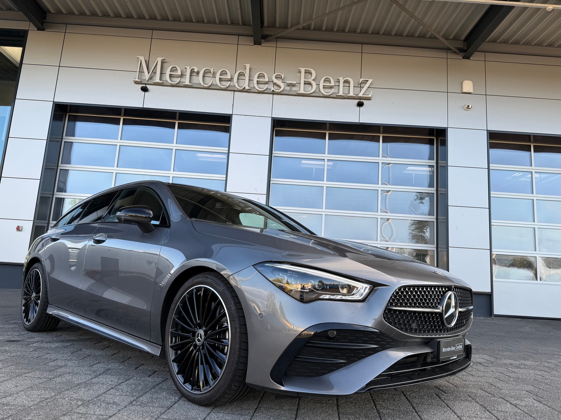 MERCEDES-BENZ CLA Shooting Brake 250 AMG Line 4Matic 8G-DCT-image-0