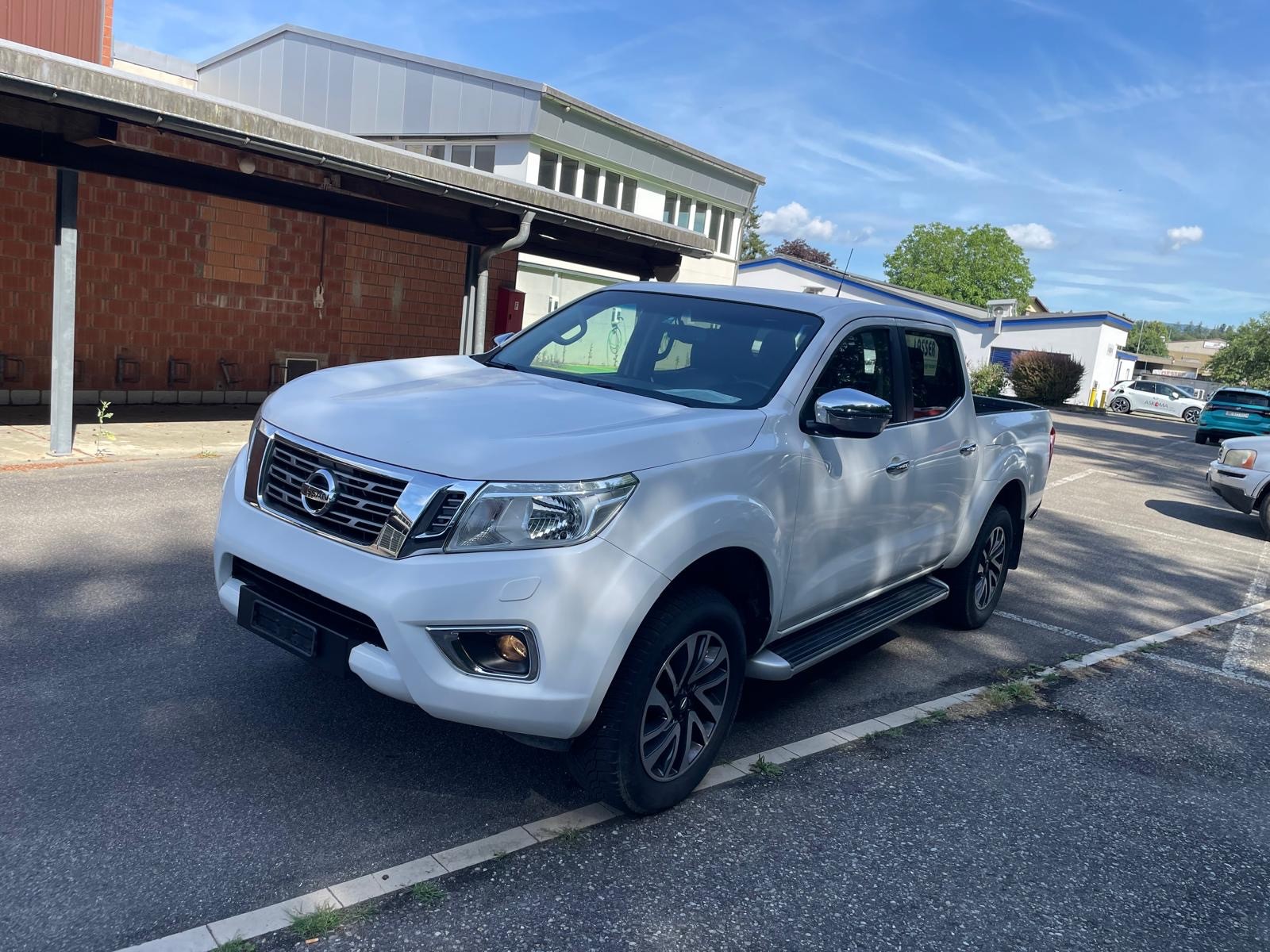 NISSAN Navara Double Cab N-Connecta 2.3 dCi 4WD-image-1