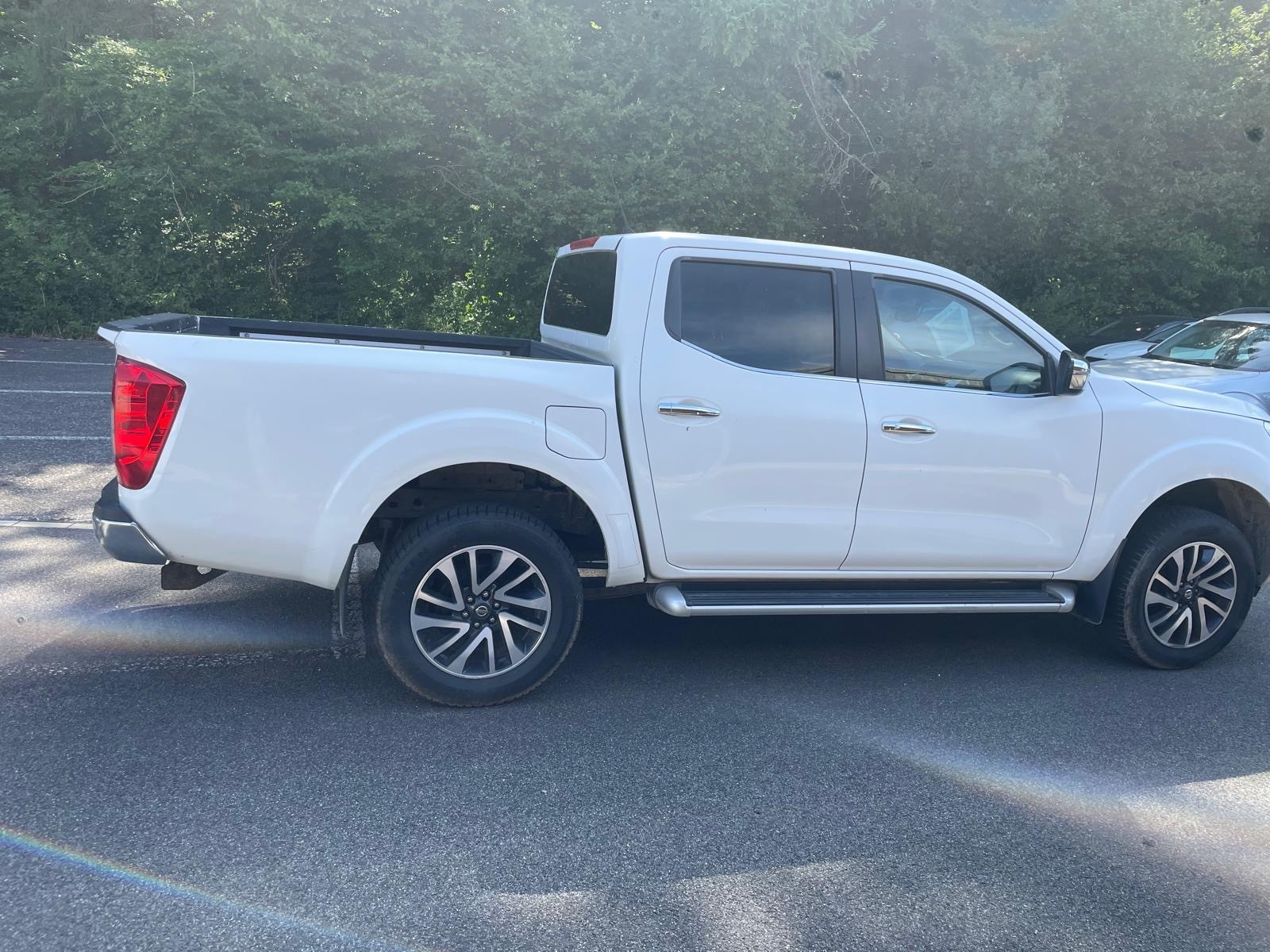 NISSAN Navara Double Cab N-Connecta 2.3 dCi 4WD-image-2