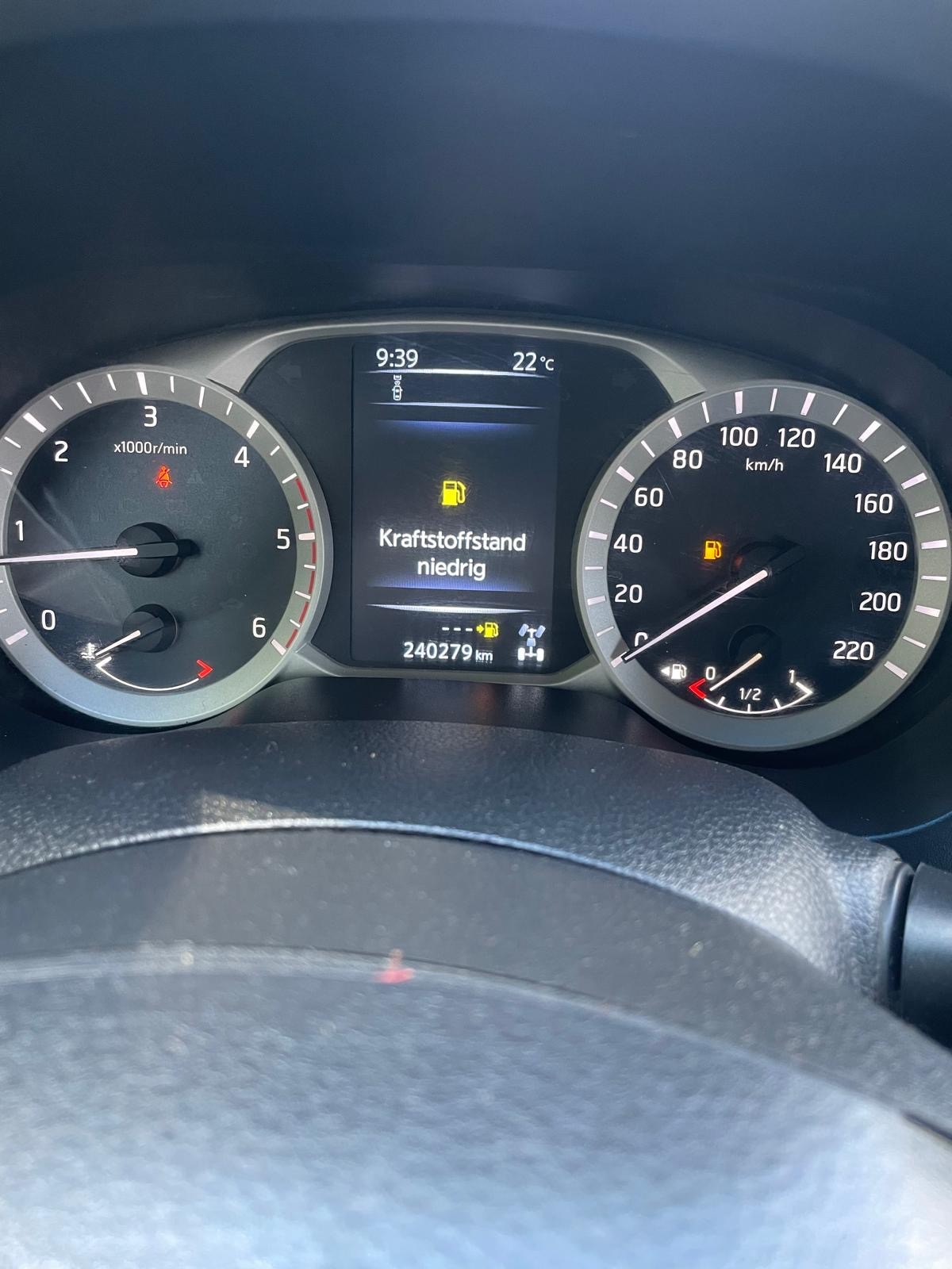 NISSAN Navara Double Cab N-Connecta 2.3 dCi 4WD-image-9