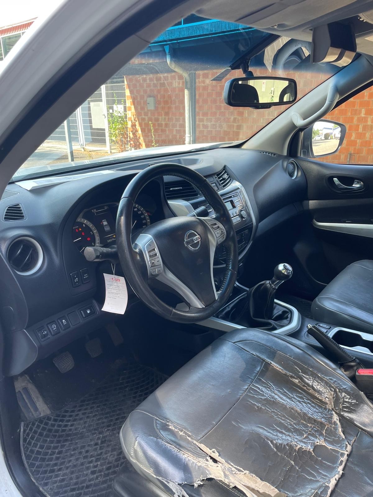 NISSAN Navara Double Cab N-Connecta 2.3 dCi 4WD-image-7