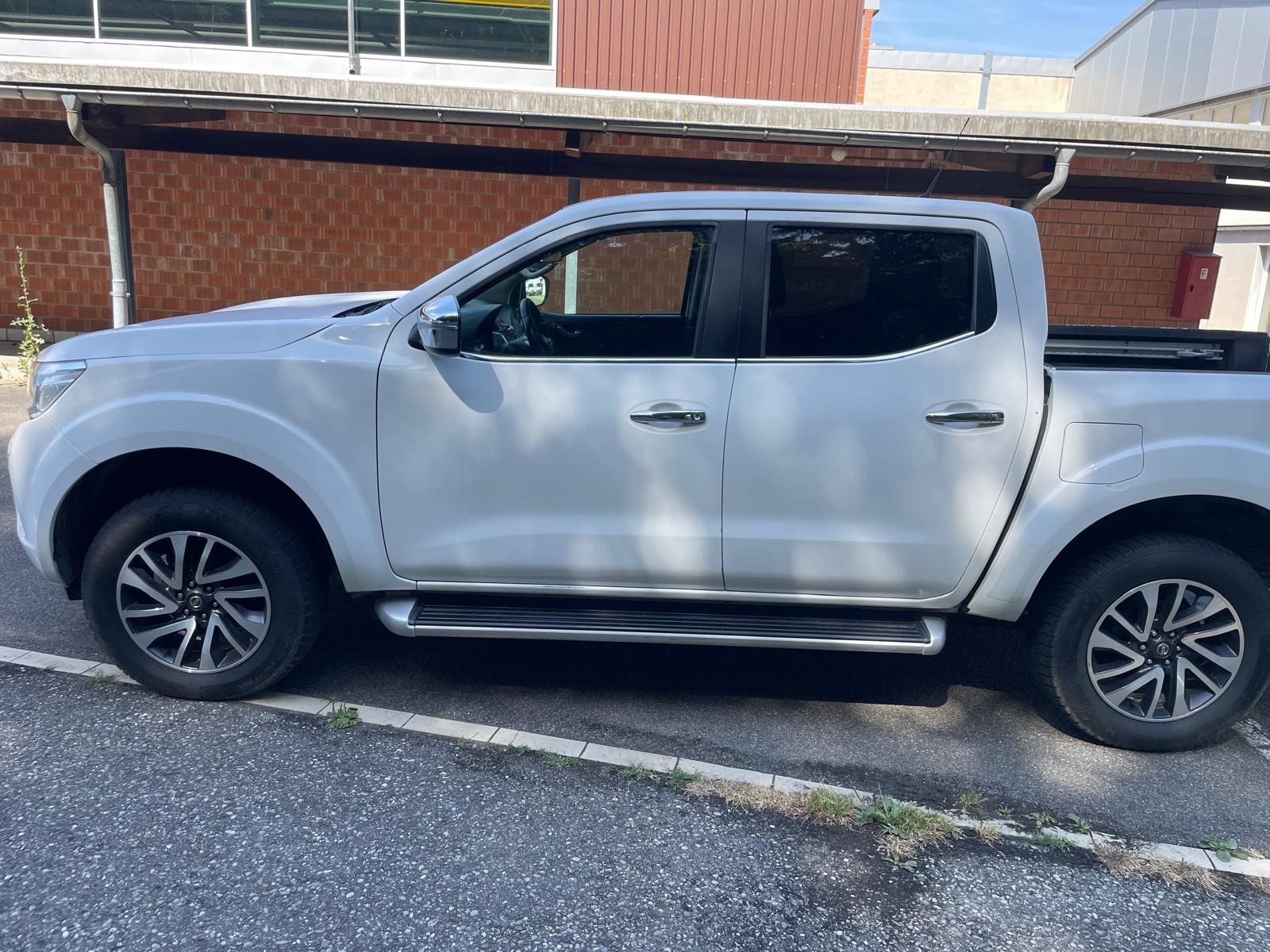 NISSAN Navara Double Cab N-Connecta 2.3 dCi 4WD-image-5