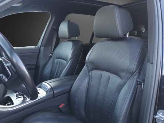BMW X5 xDrive 40i-image-6