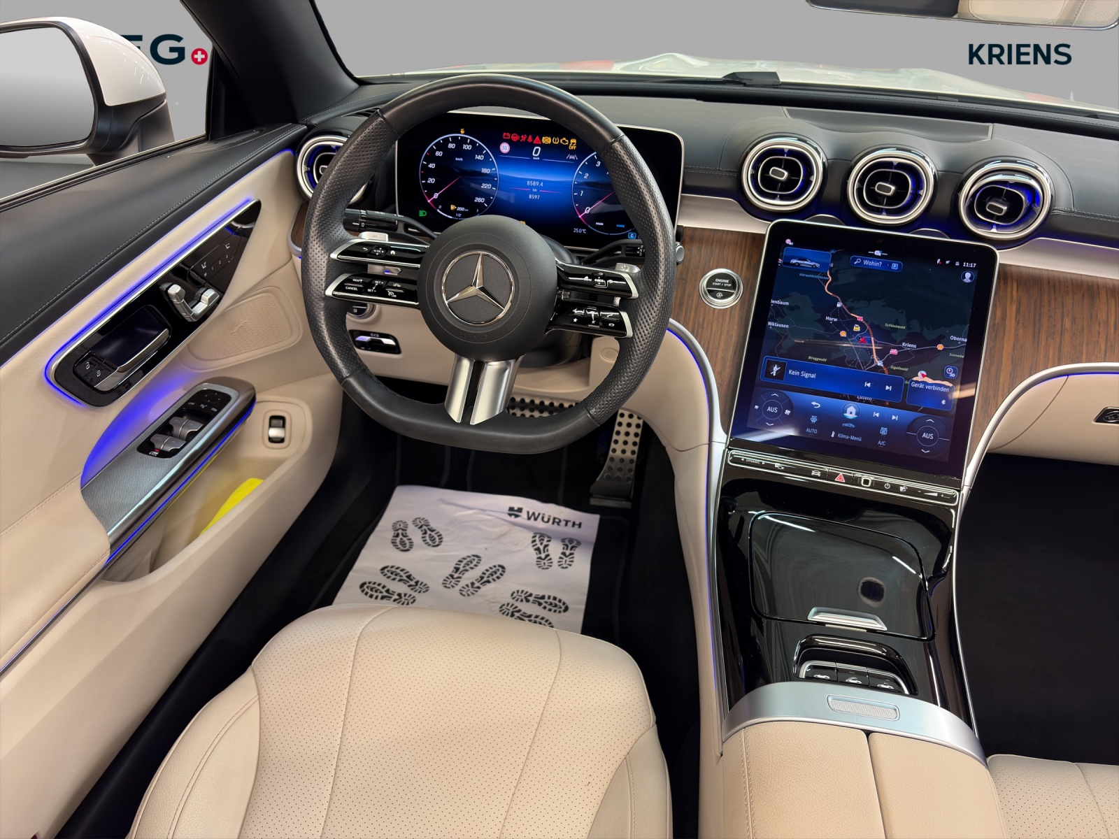 MERCEDES-BENZ CLE 200 - Cabrio - AMG / 360 Grad Kamera / DIGITAL Light / Cabrio Komfort-Paket-image-11